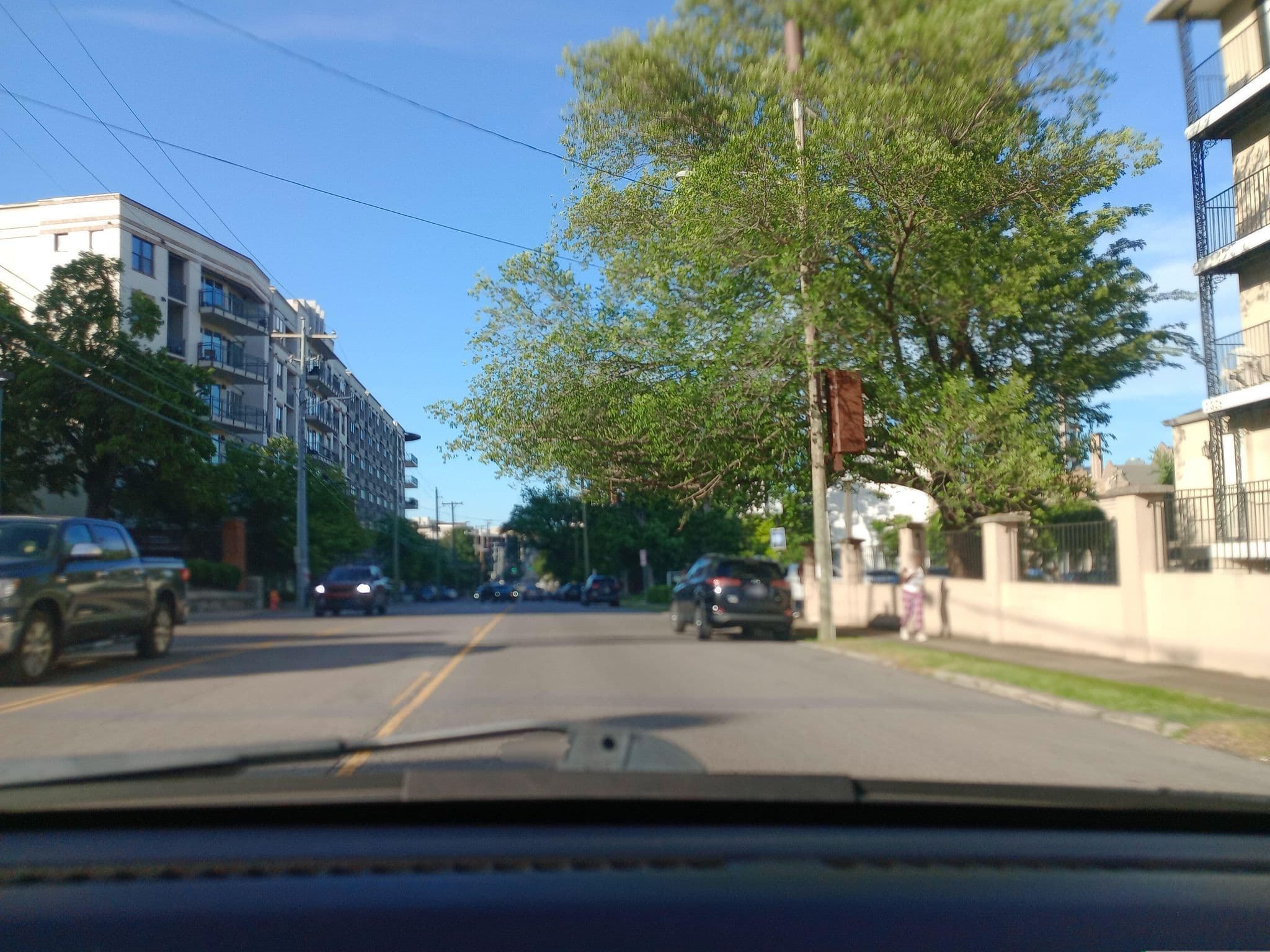 Street view near Embassy Suites Elliston, Nashville — © wVe5LhAD (CC BY-SA · Mapillary)