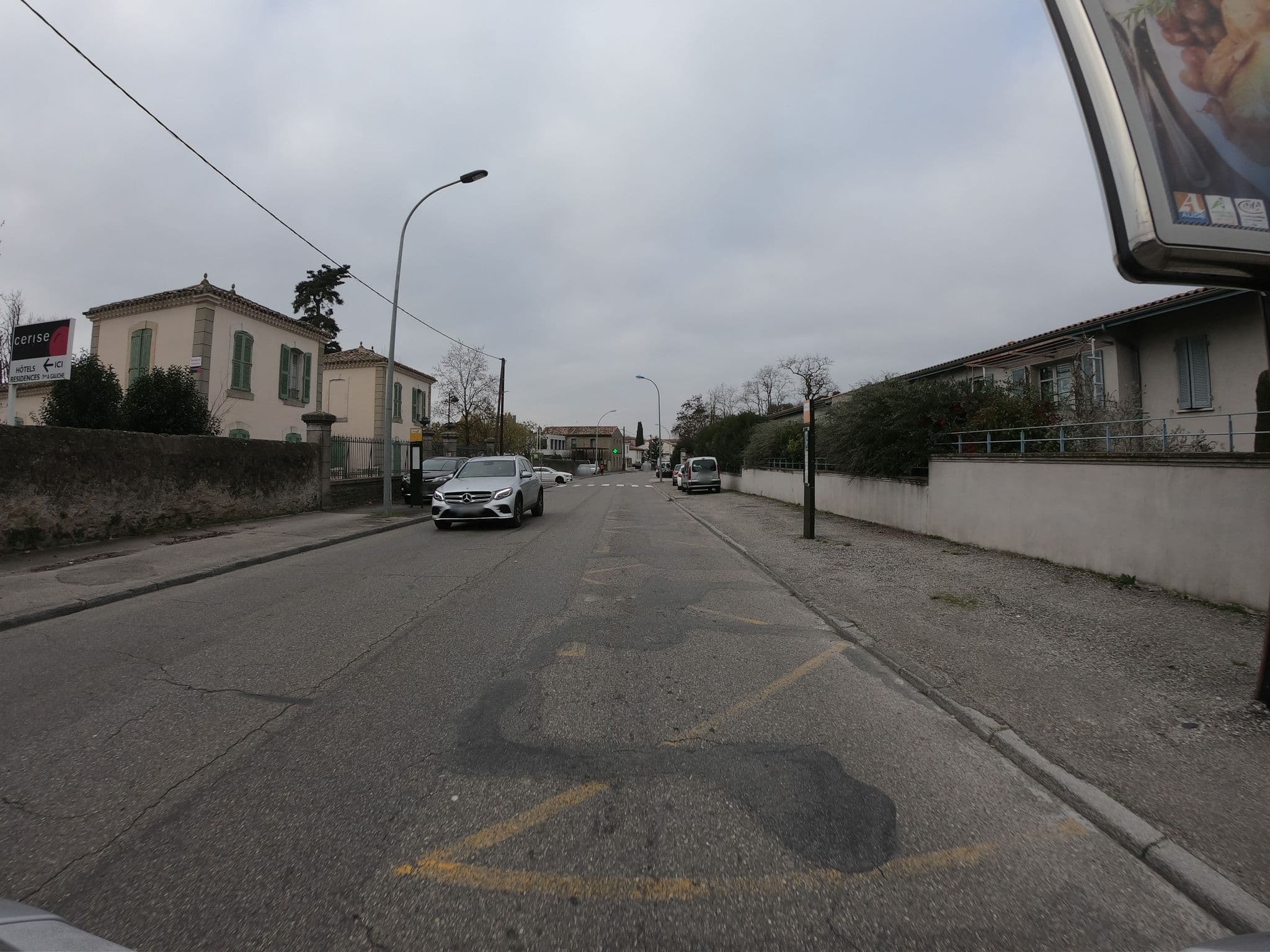 Street view near Résidence cerise Carcassonne Sud, Carcassonne — © joostjakob (CC BY-SA · Mapillary)