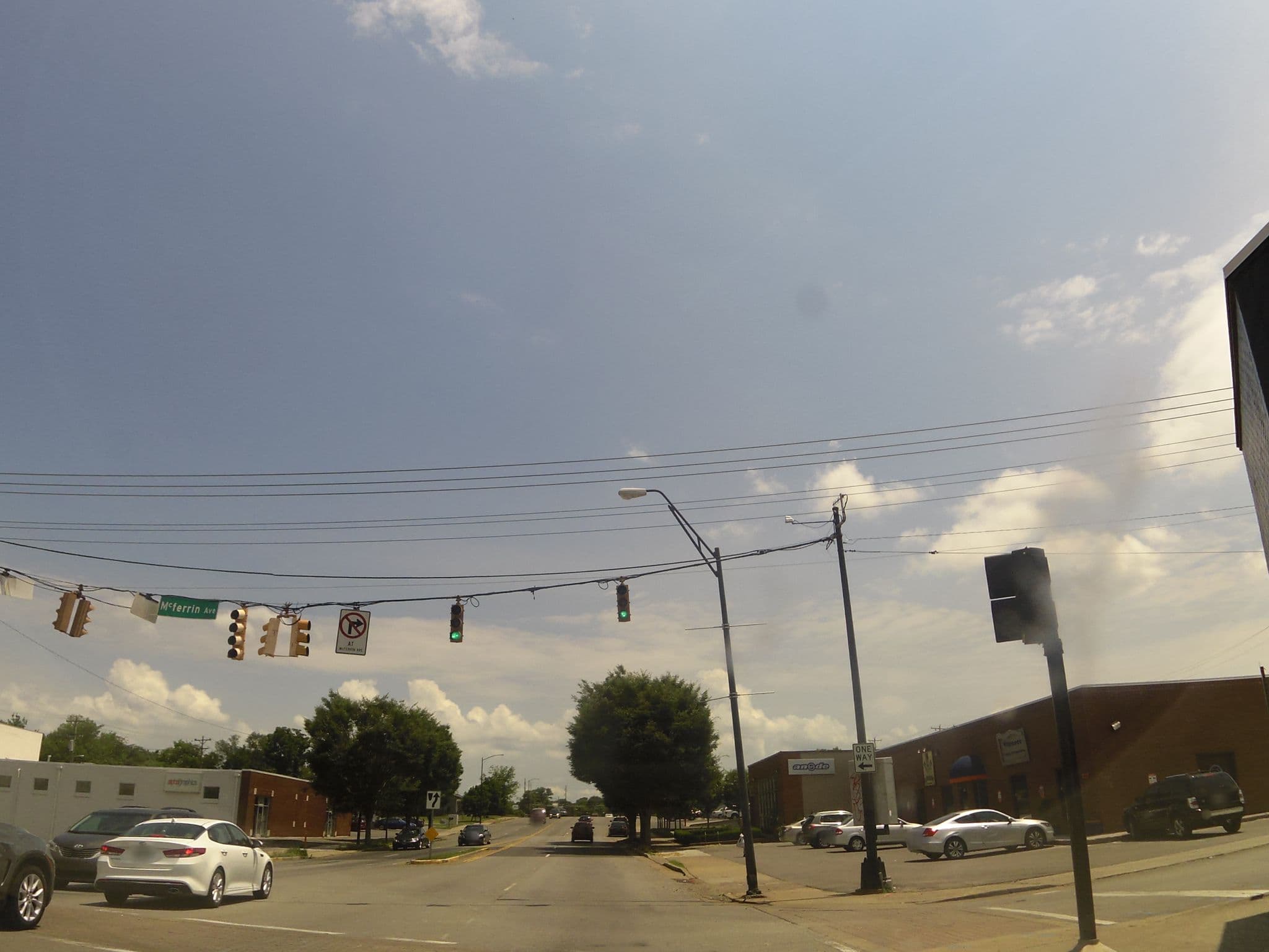 Street view near The Eighteen, Nashville — © allen (CC BY-SA · Mapillary)