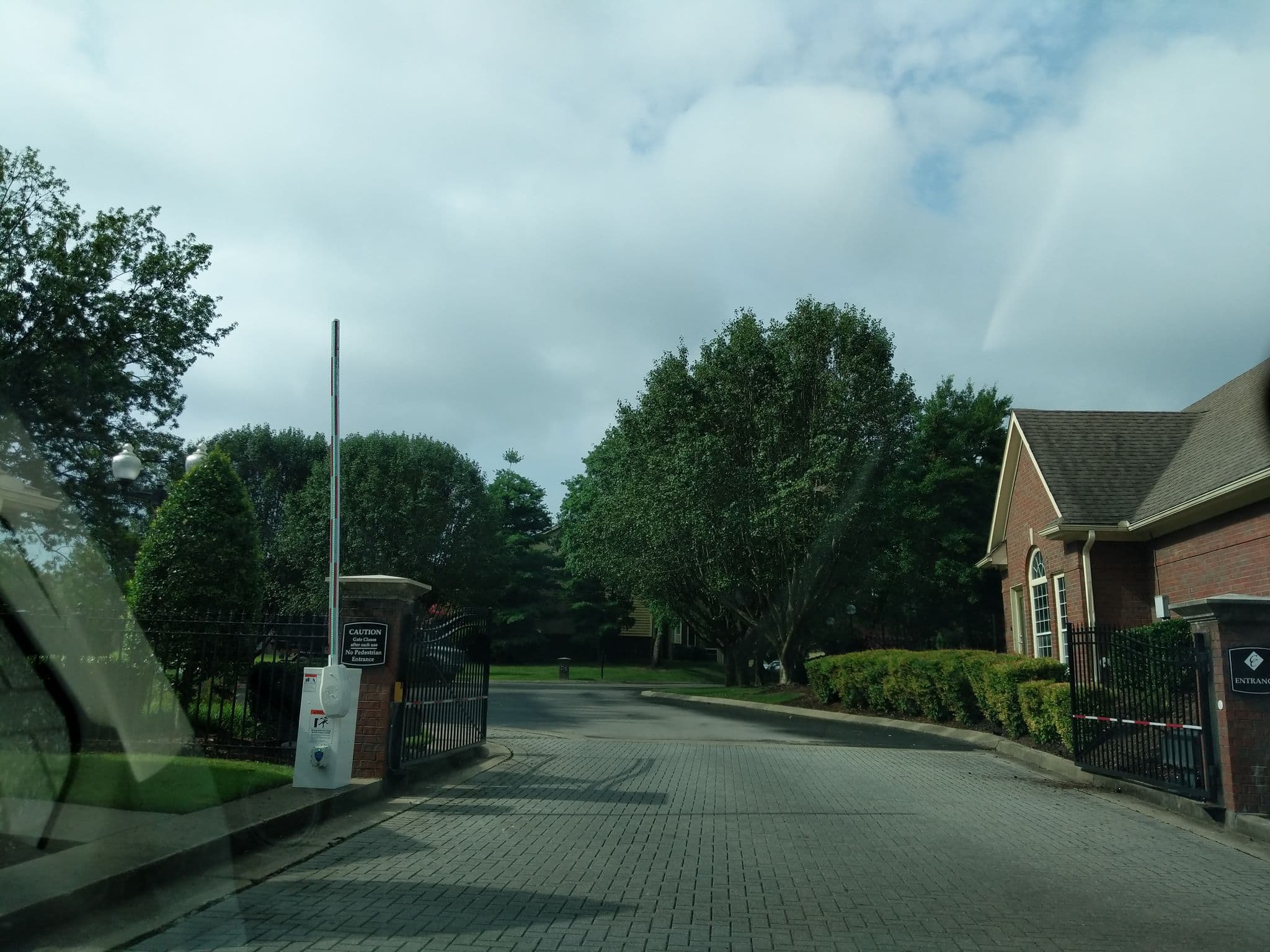 Street view near ExecuStay Cherry Creek, Hermitage — © easymoney78 (CC BY-SA · Mapillary)