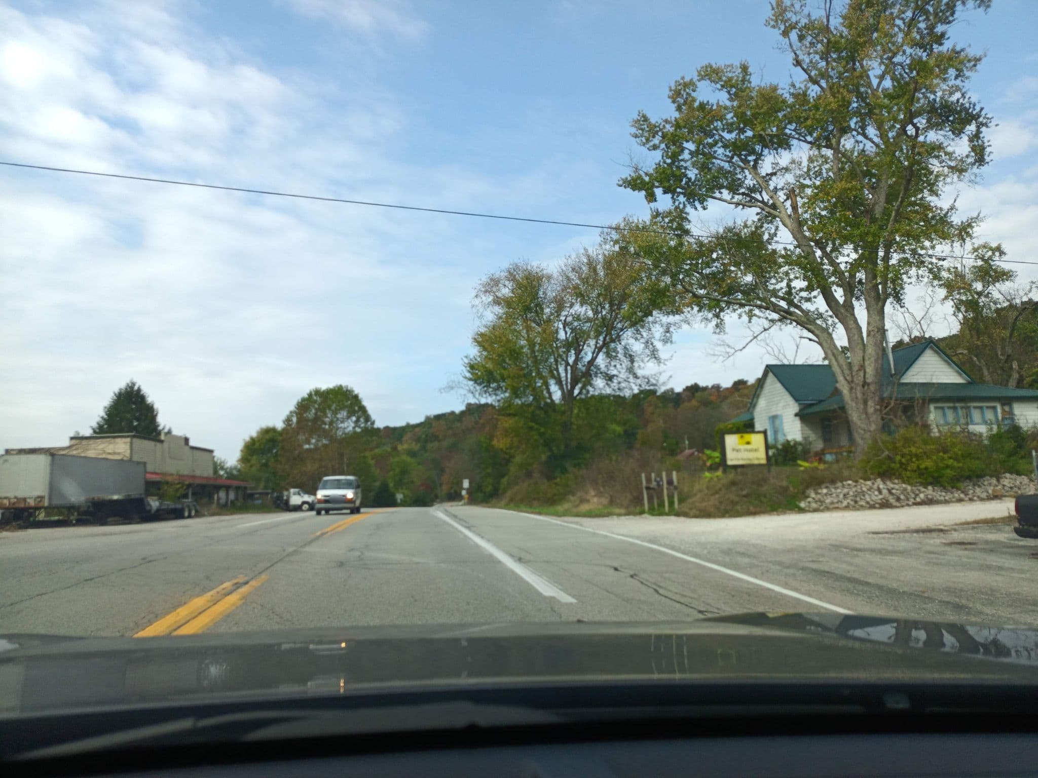 Street view near Hickory Shades Motel, Smithville-Sanders — © apmwa (CC BY-SA · Mapillary)