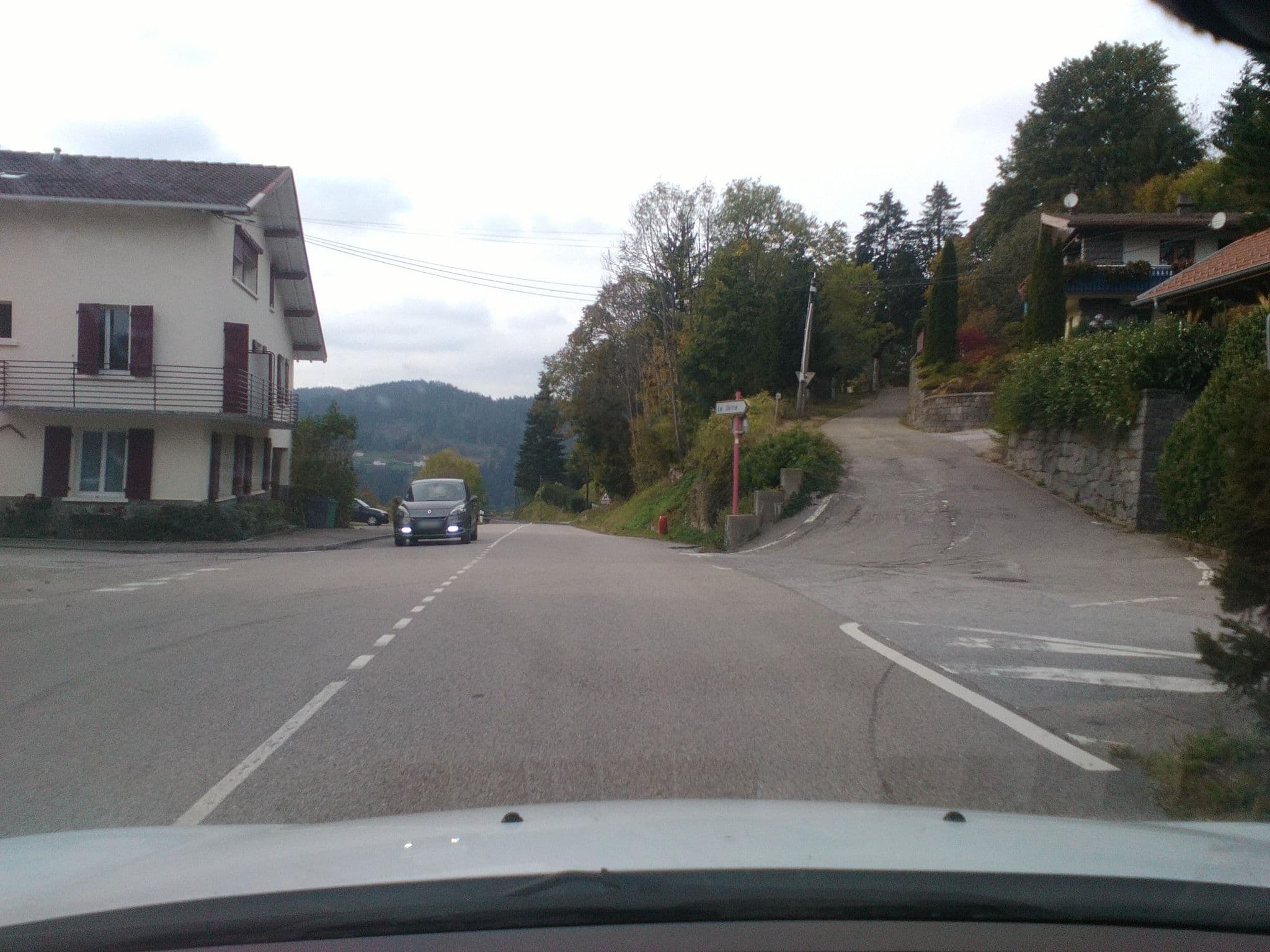 Street view near Les Bas Rupts, Gérardmer — © blup (CC BY-SA · Mapillary)