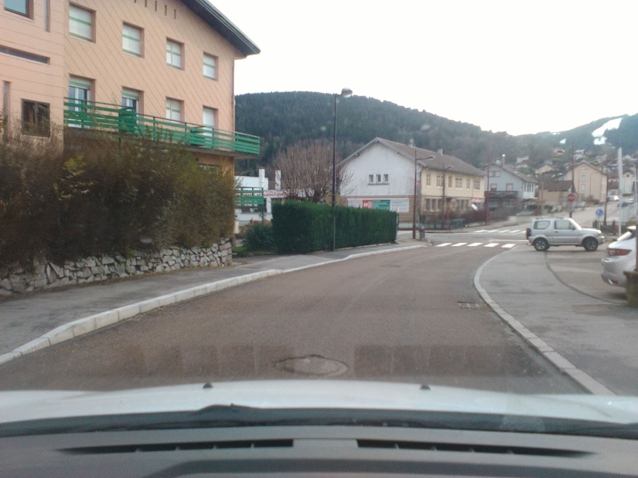 Street view near Hôtel Restaurant Au Gai Relais, Gérardmer — © blap (CC BY-SA · Mapillary)