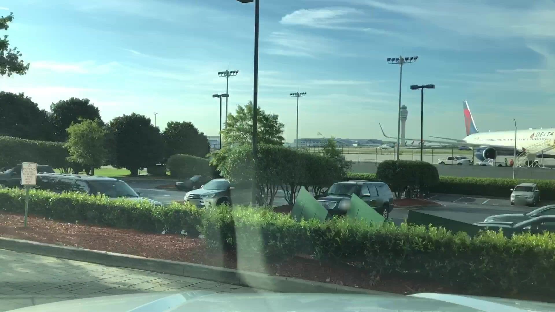 Street view near Renaissance Pool, Hapeville — © lvl5 (CC BY-SA · Mapillary)