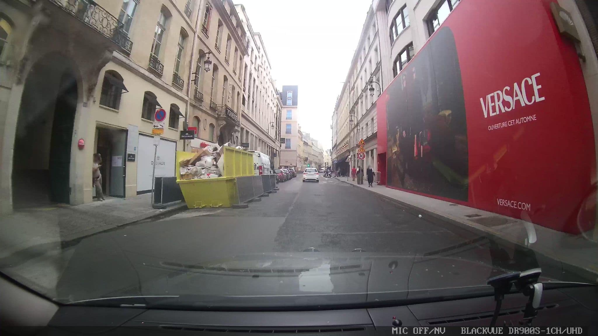 Street view near Mandarin Oriental, Paris 09 Opéra — © grobin (CC BY-SA · Mapillary)