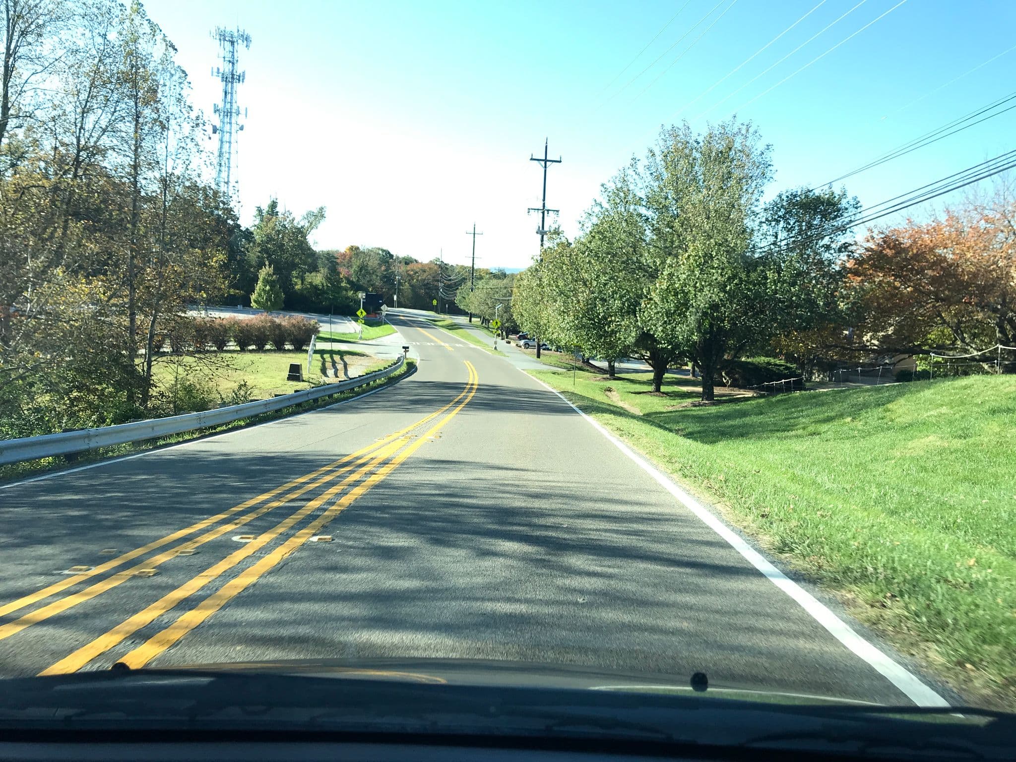 Street view near Garden View Bed And Breakfast, Chattanooga Valley — © tree2424 (CC BY-SA · Mapillary)