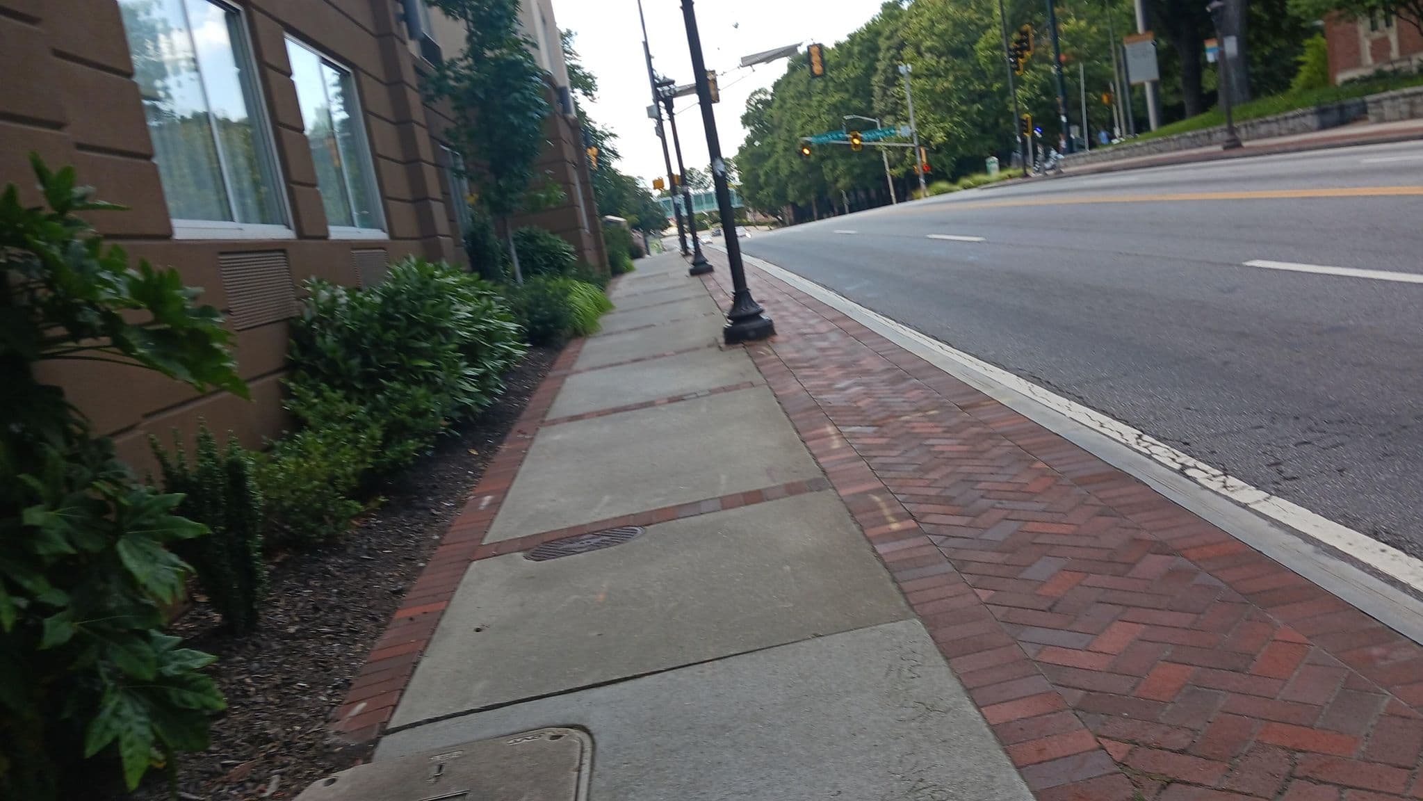 Street view near Hampton Inn by Hilton, Atlanta — © SydneyIStroud (CC BY-SA · Mapillary)