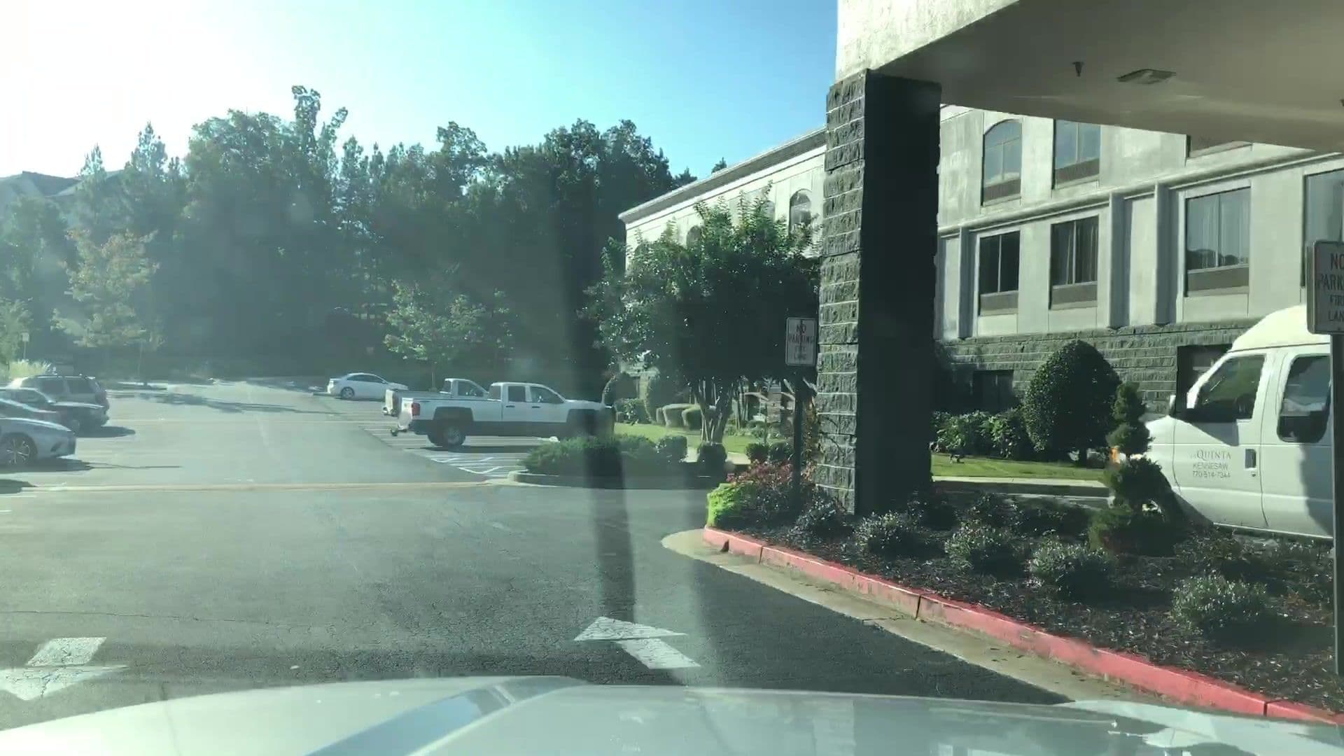 Street view near Wingate Hotel, Kennesaw — © lvl5 (CC BY-SA · Mapillary)