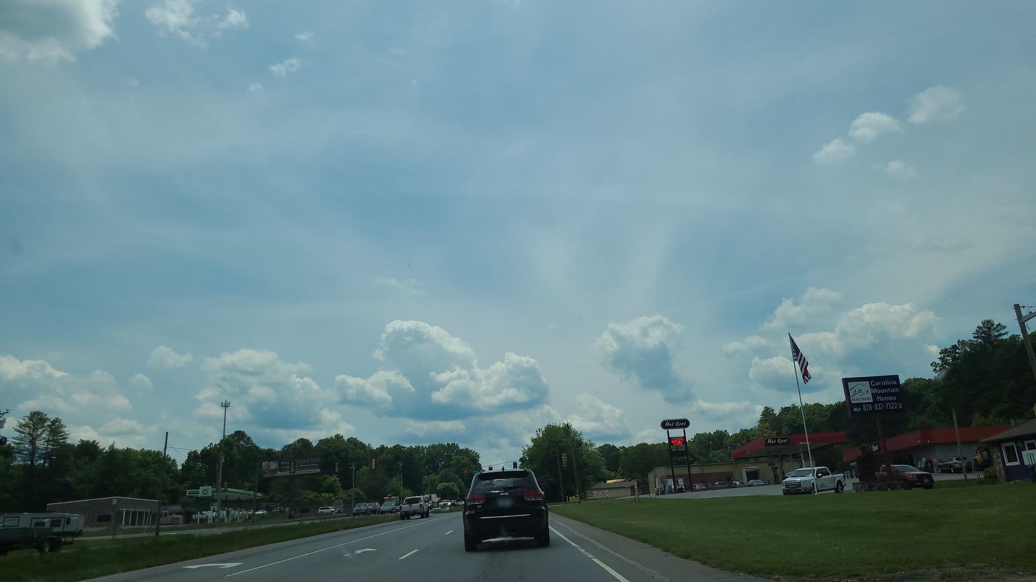 Street view near Great Mountain Cabin Rentals, McCaysville — © jacklehoullier (CC BY-SA · Mapillary)