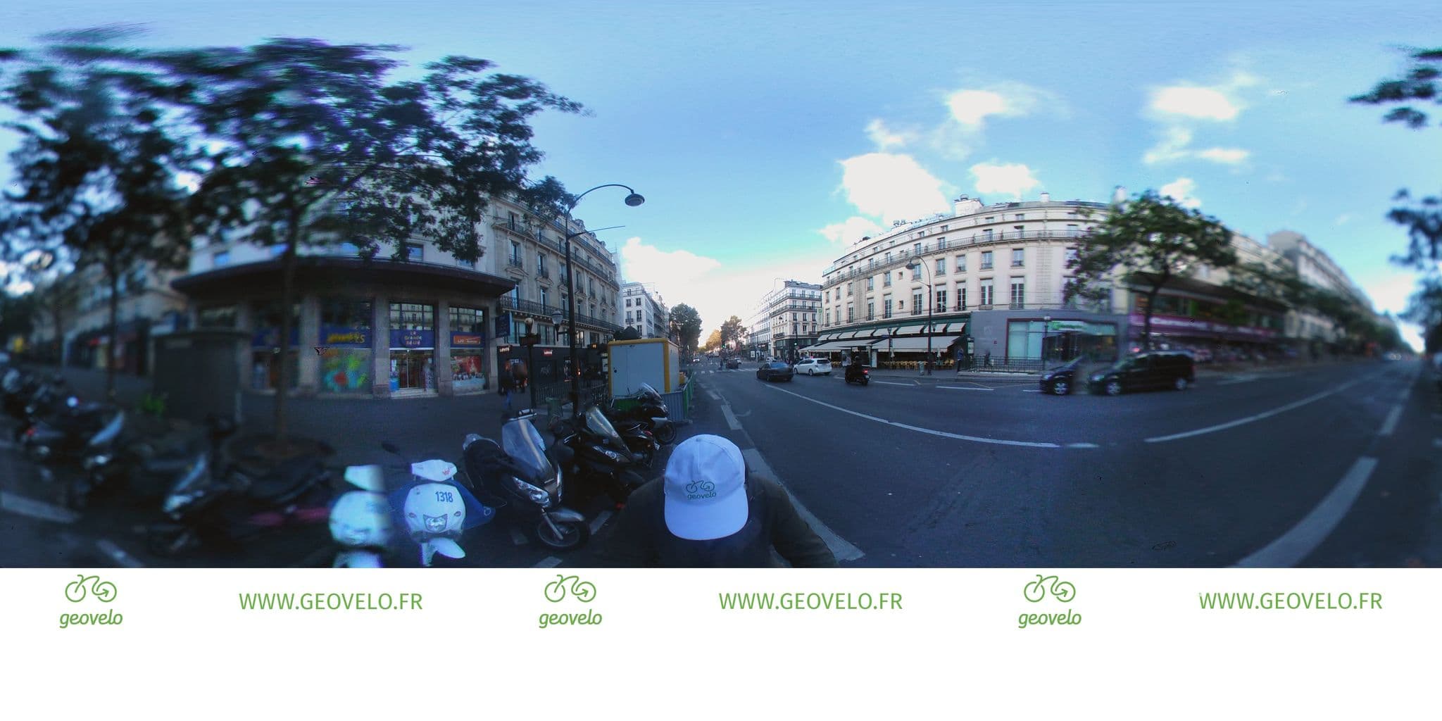 Street view near Holiday Inn Paris Opéra, Paris 09 Opéra — © simon_geovelo (CC BY-SA · Mapillary)