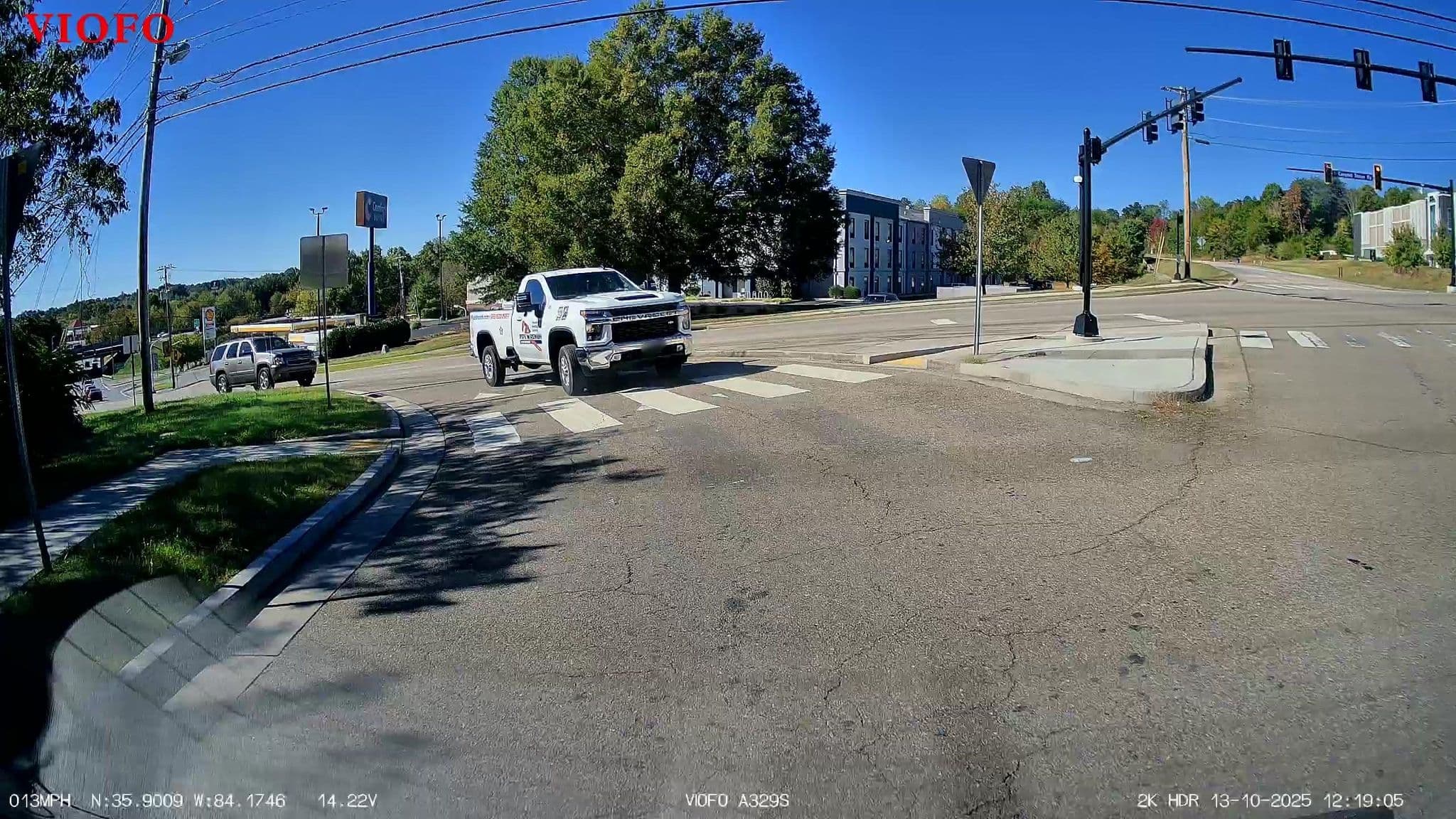 Street view near fairfield inn room 302, Farragut — © DriveWithHoang (CC BY-SA · Mapillary)