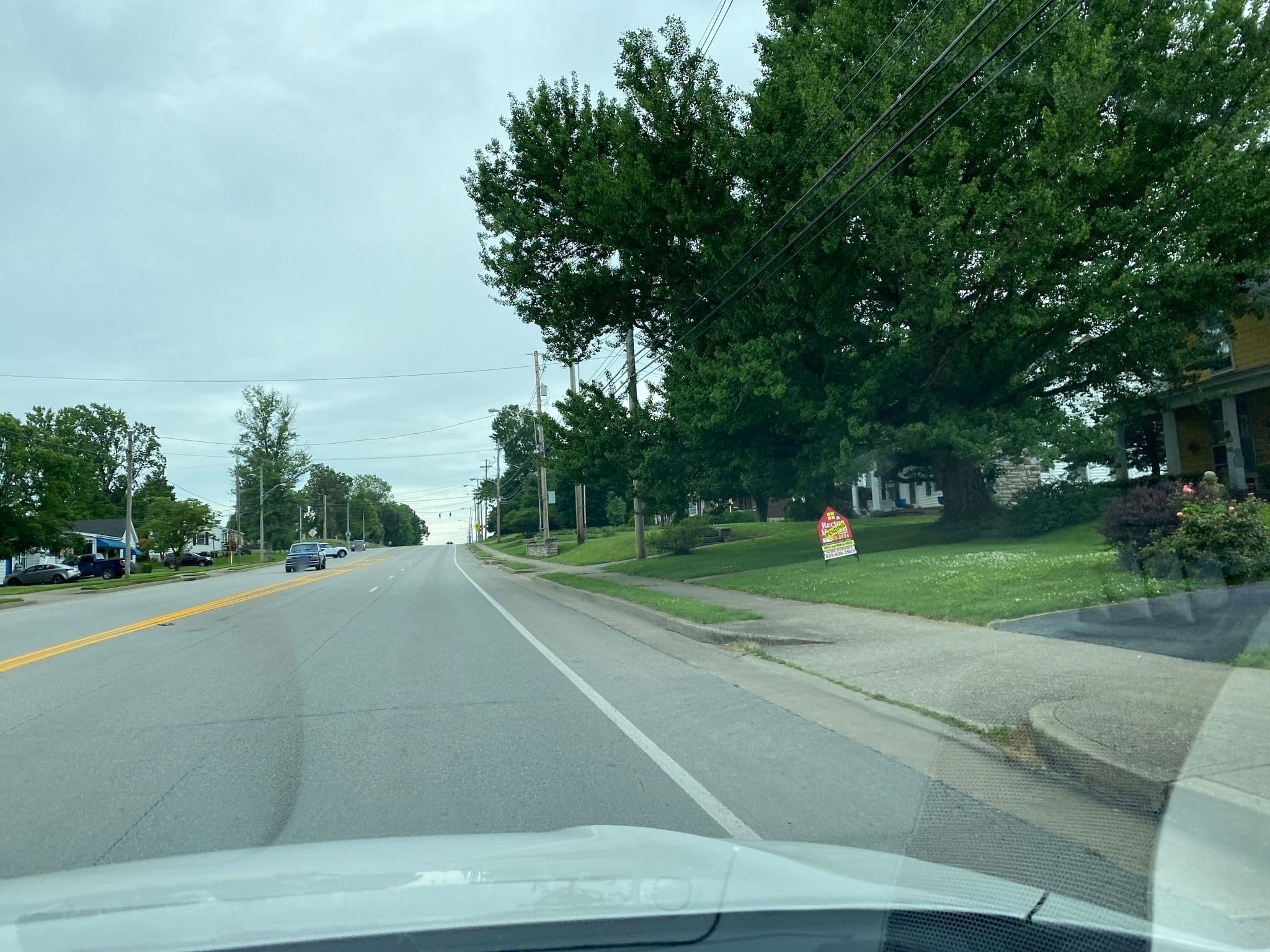 Street view near Pineapple Inn, Lexington-Fayette — © wx4gps (CC BY-SA · Mapillary)
