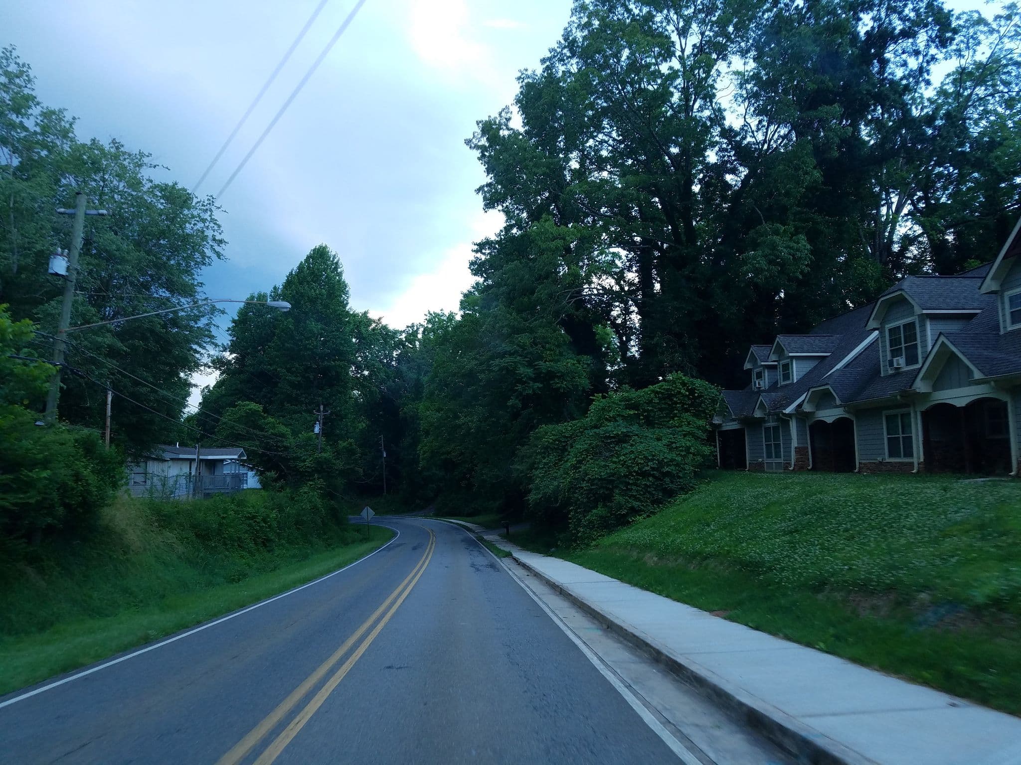 Street view near Sims Gold Nugget Lodge, Dahlonega — © jackdripper (CC BY-SA · Mapillary)