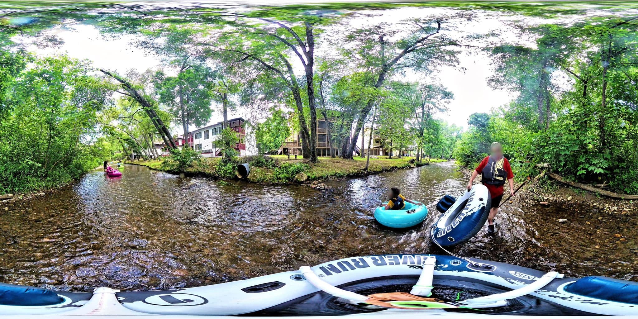 Street view near Alpine River Suites, Clarkesville — © SugarFreePro (CC BY-SA · Mapillary)