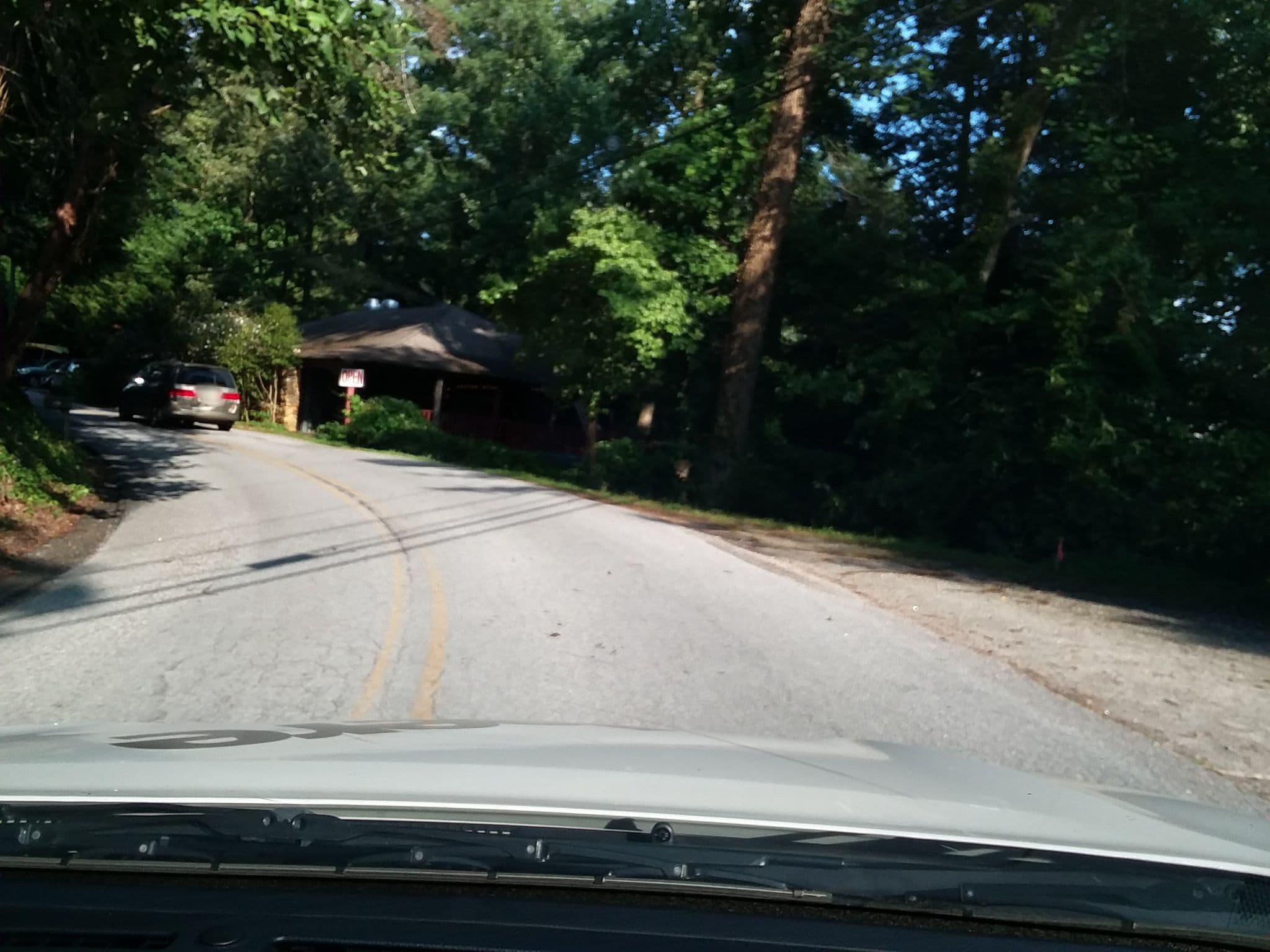 Street view near Lake Rabun Hotel and Restaurant, Clarkesville — © aqua12 (CC BY-SA · Mapillary)
