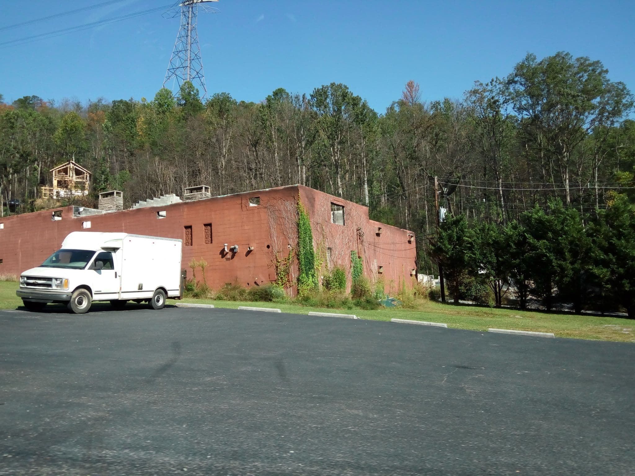 Street view near High Alpine Resort, Gatlinburg — © mapfool (CC BY-SA · Mapillary)