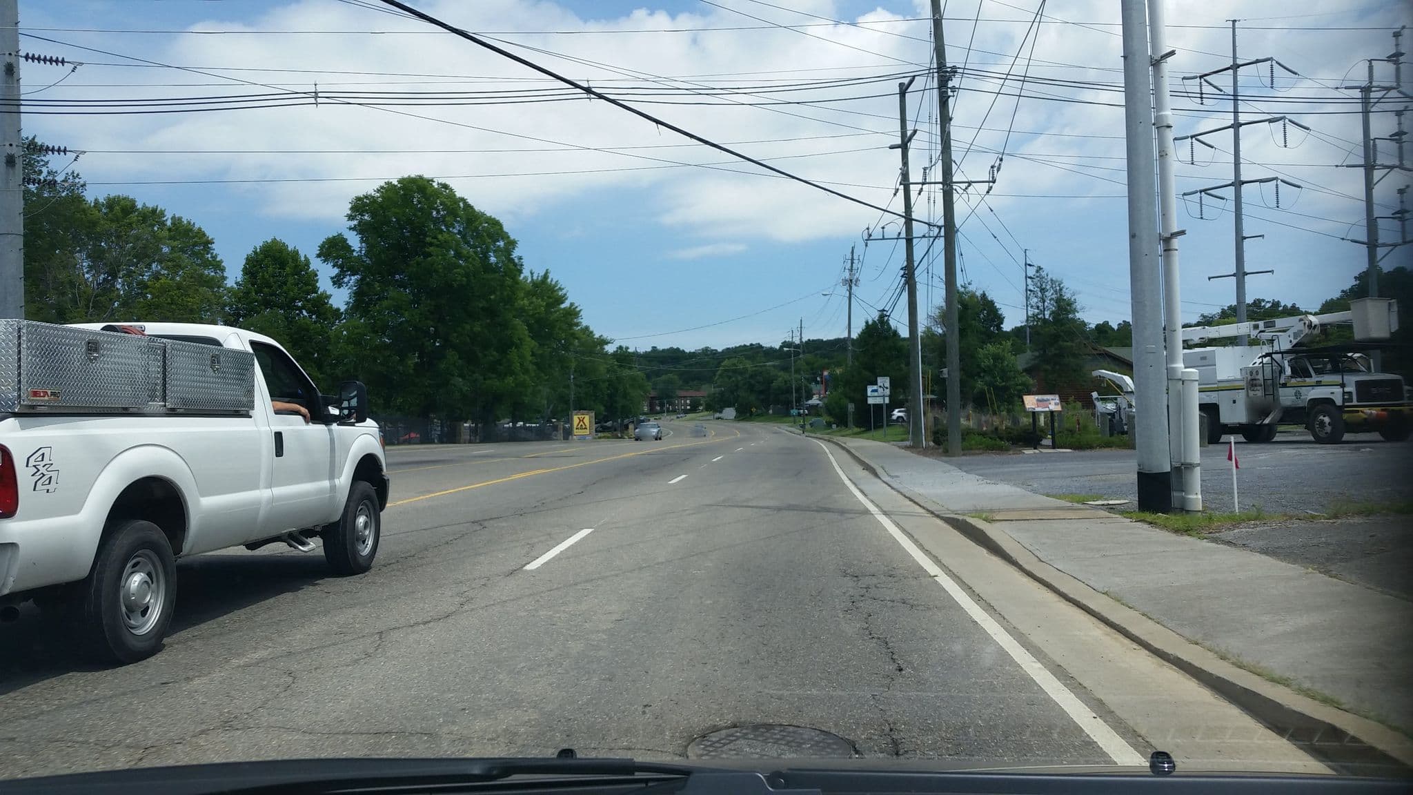 Street view near A Mountain High, Pigeon Forge — © dgearhart (CC BY-SA · Mapillary)