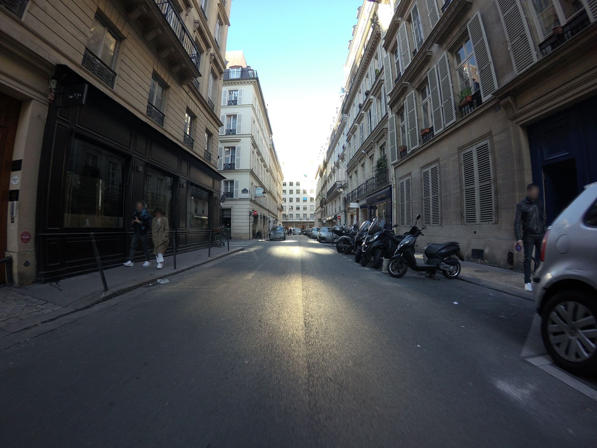 Street view near Renaissance Paris Vendôme Hotel, Paris 02 Bourse — © laurentlouf (CC BY-SA · Mapillary)