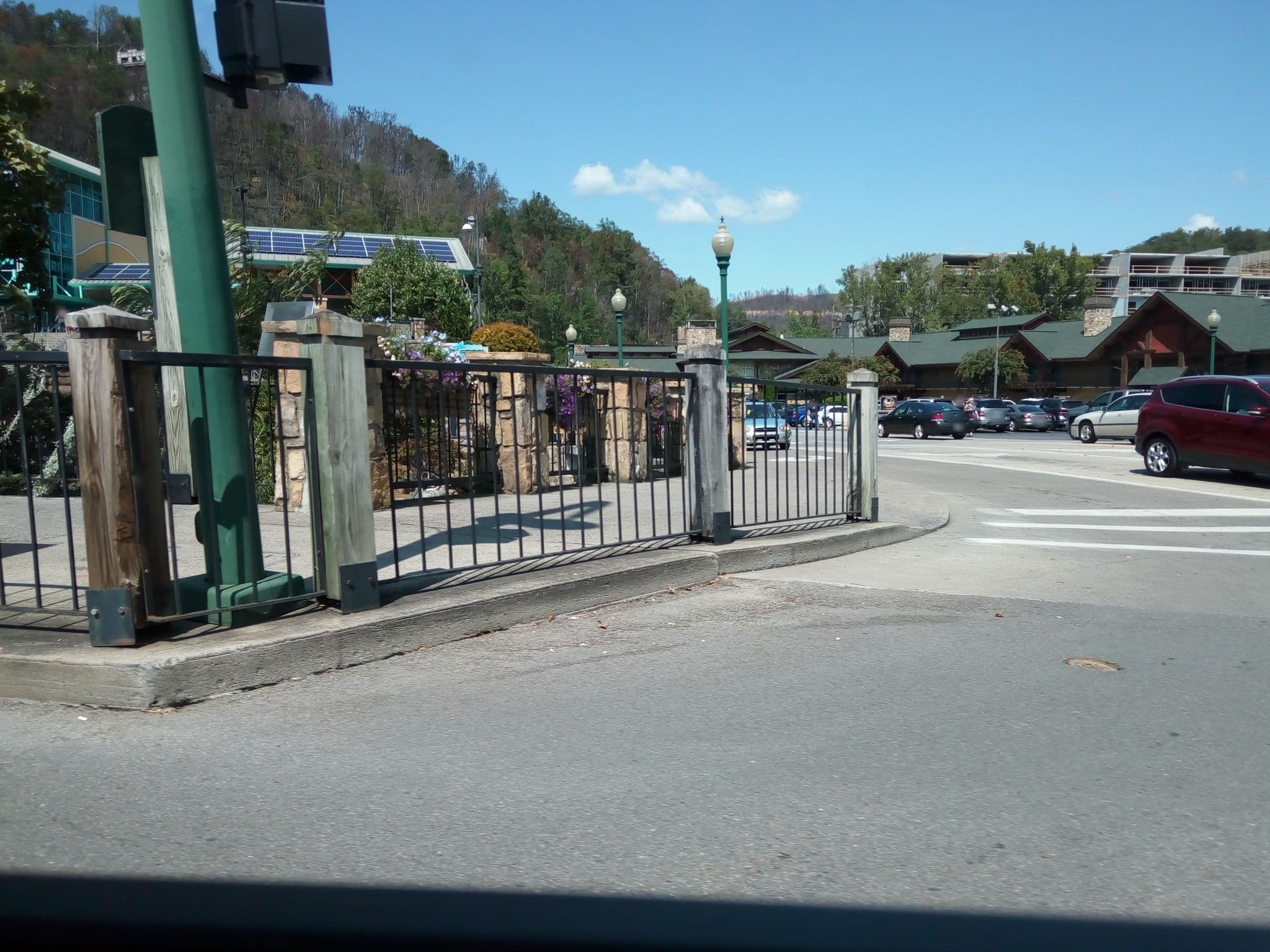 Street view near Greystone Cottages, Gatlinburg — © mapfool (CC BY-SA · Mapillary)