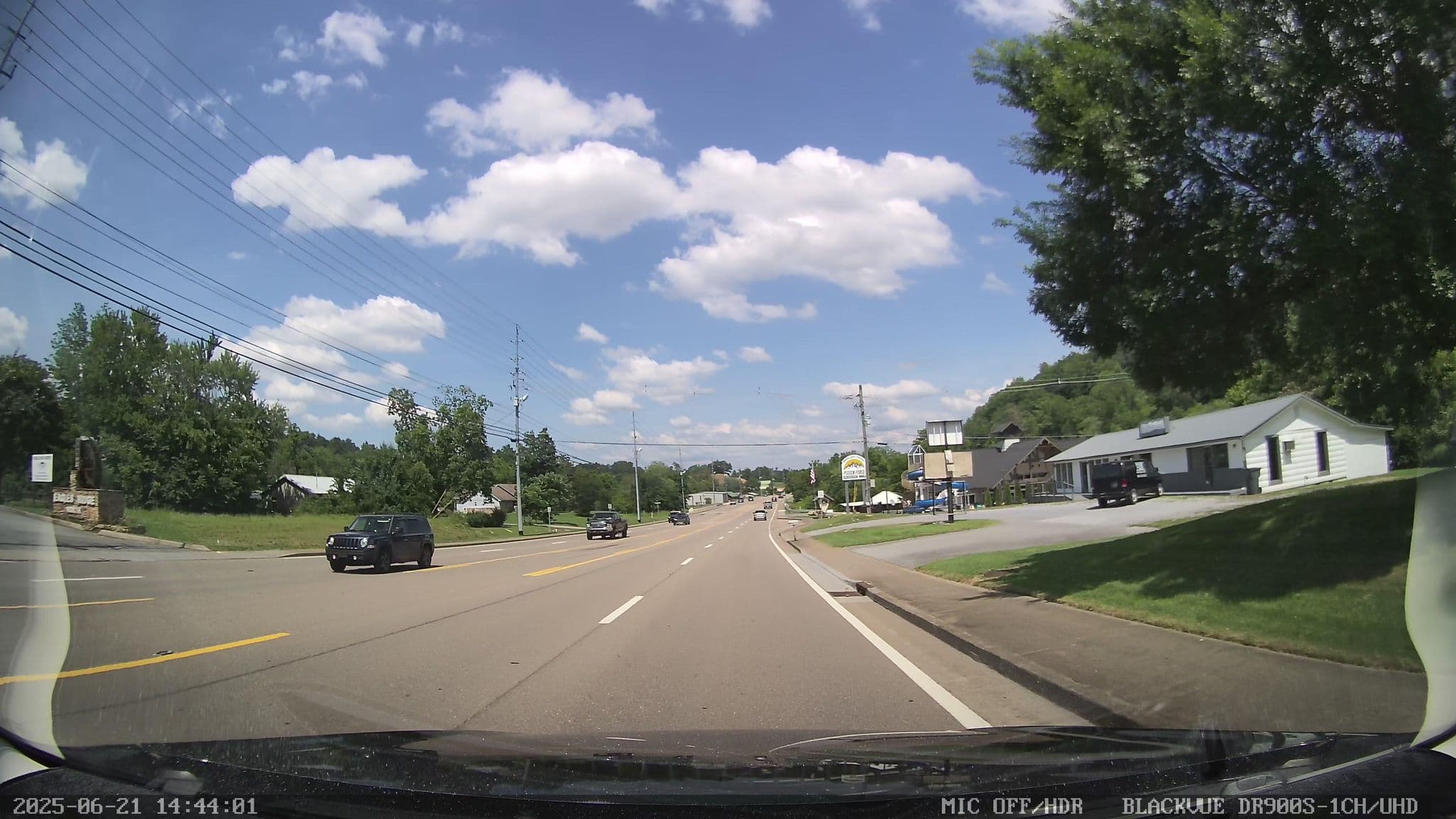 Street view near Eagles Nest Cabin #3, Pigeon Forge — © smichae (CC BY-SA · Mapillary)