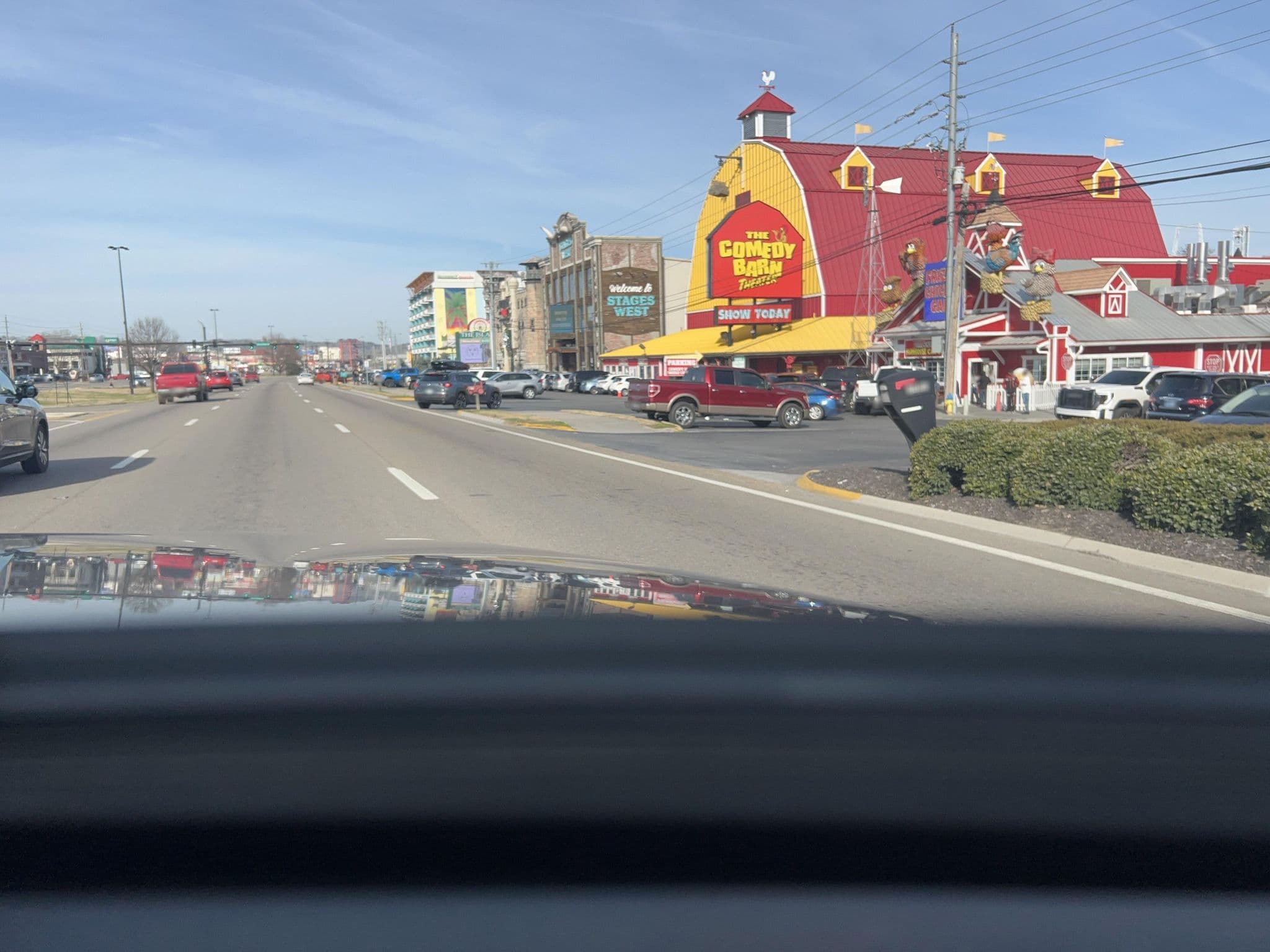 Street view near Valley Forge Outdoor Pool, Pigeon Forge — © cubanoboi (CC BY-SA · Mapillary)