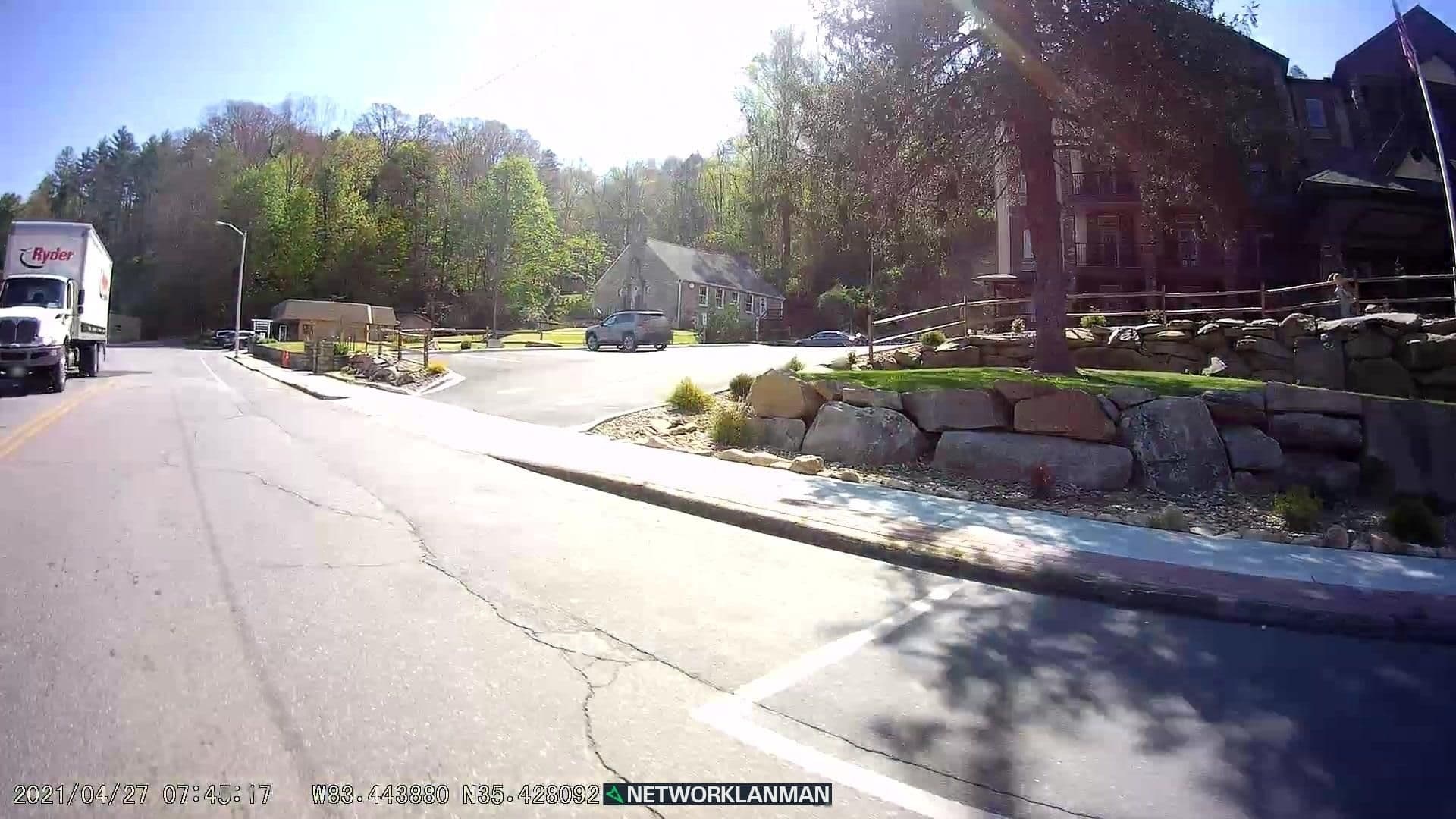 Street view near Gracey Manor, Bryson City — © networklanman (CC BY-SA · Mapillary)