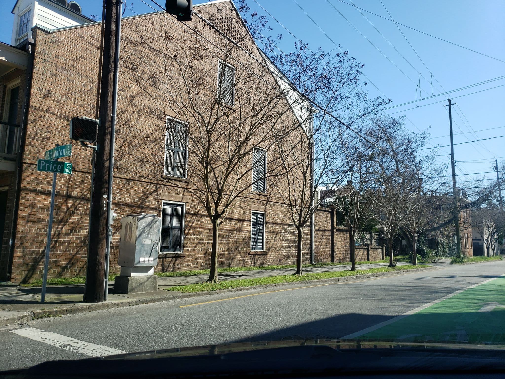 Street view near Savannah Villas, Savannah — © davegis (CC BY-SA · Mapillary)