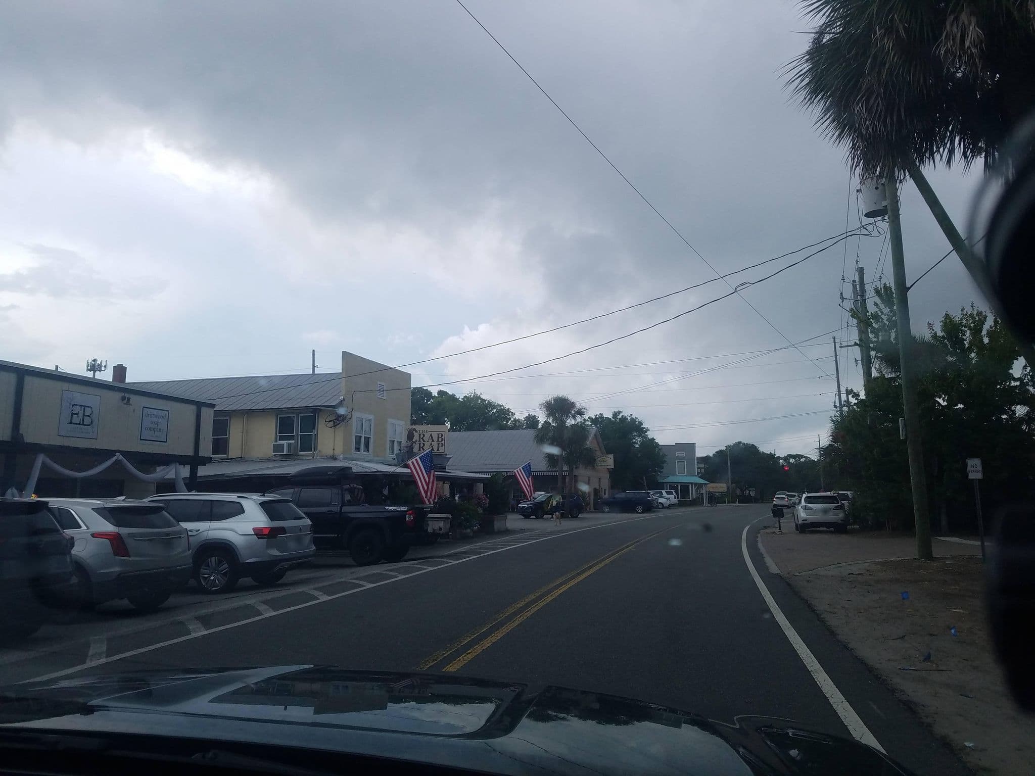 Street view near Pool, Saint Simons Island — © gibsonb (CC BY-SA · Mapillary)