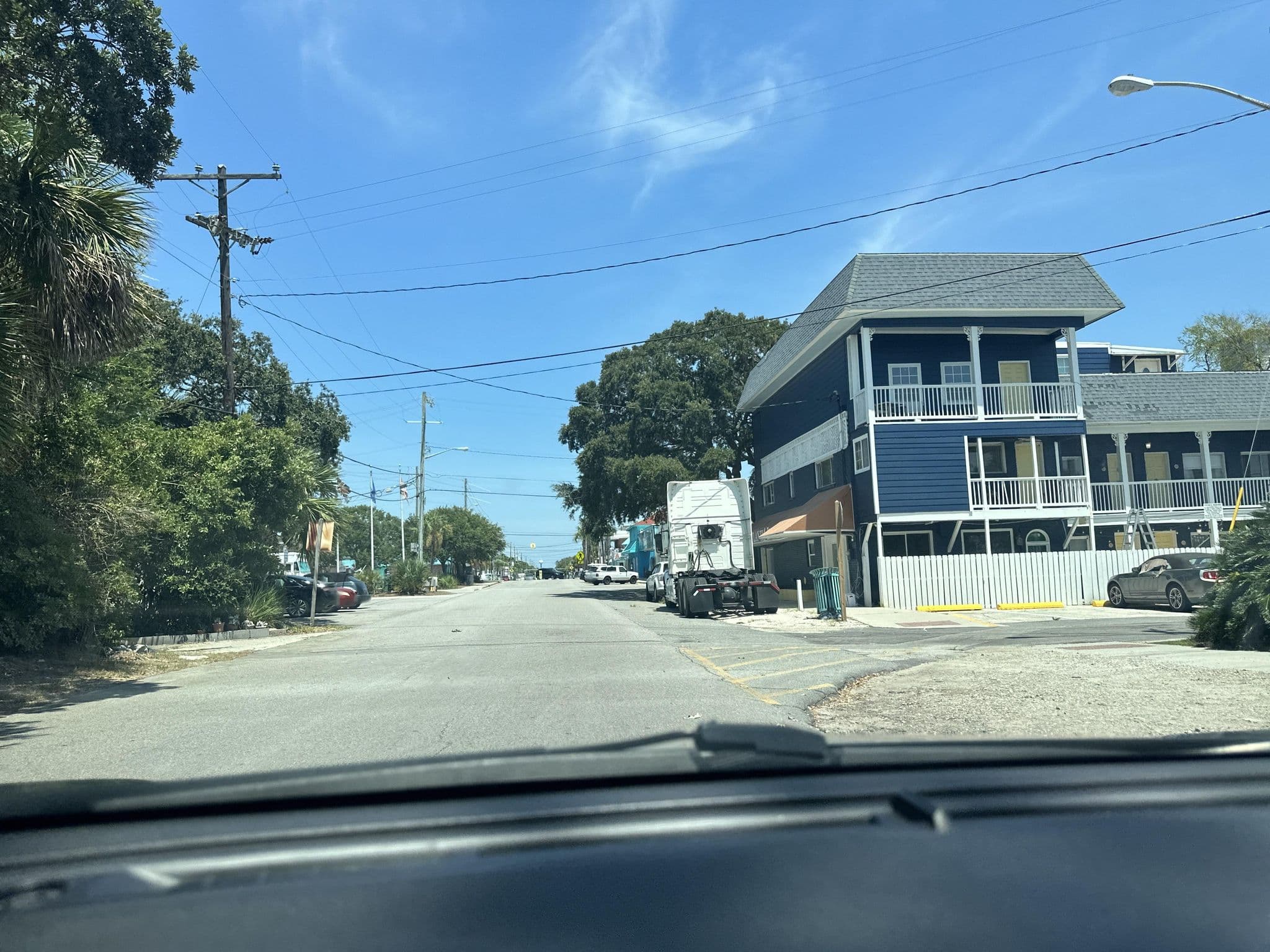 Street view near Atlantis Inn, Tybee Island — © jarjar (CC BY-SA · Mapillary)