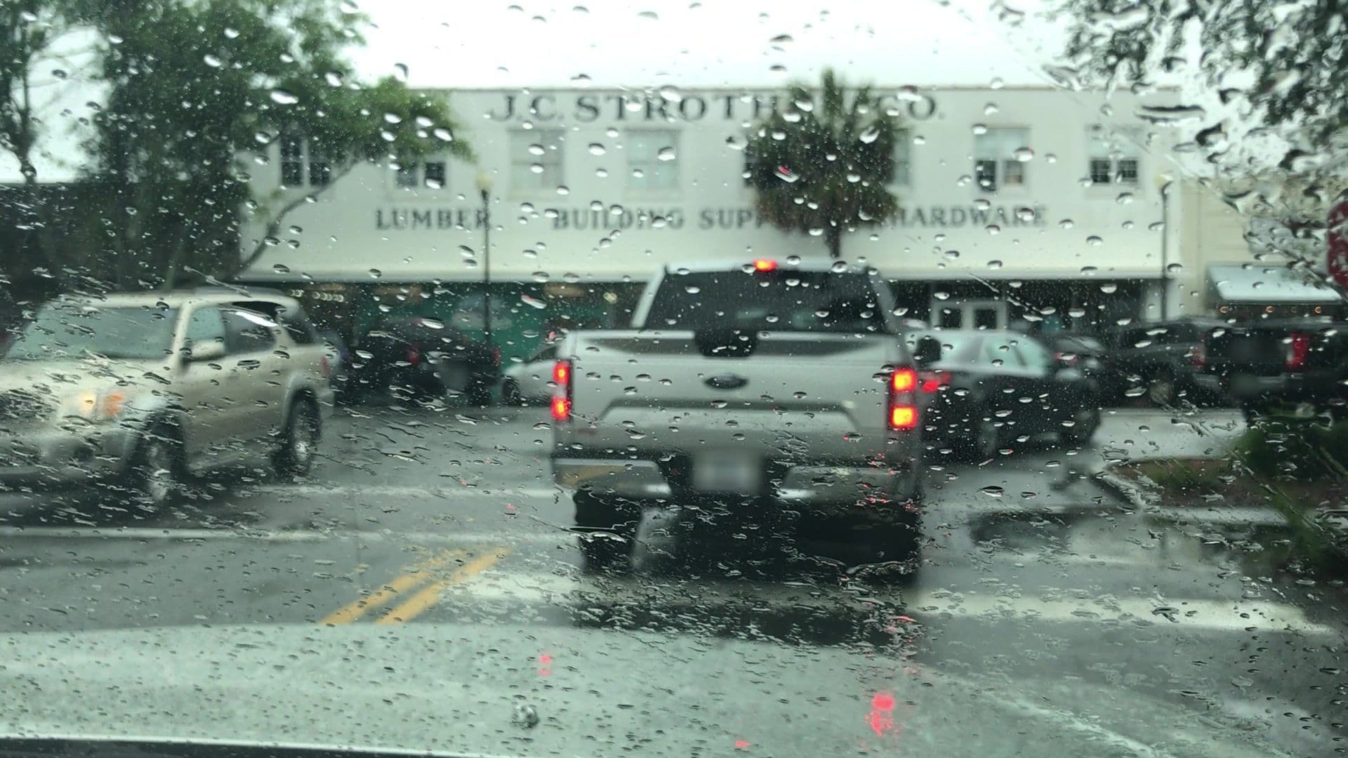 Street view near Emmons Realty Corporation, Saint Simons Island — © lvl5 (CC BY-SA · Mapillary)