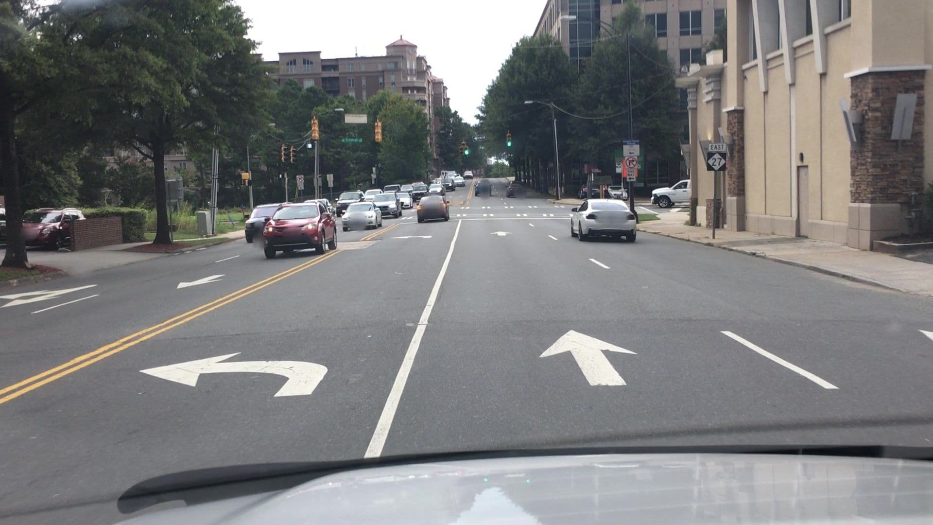 Street view near Ascot Inn, Charlotte — © lvl5 (CC BY-SA · Mapillary)