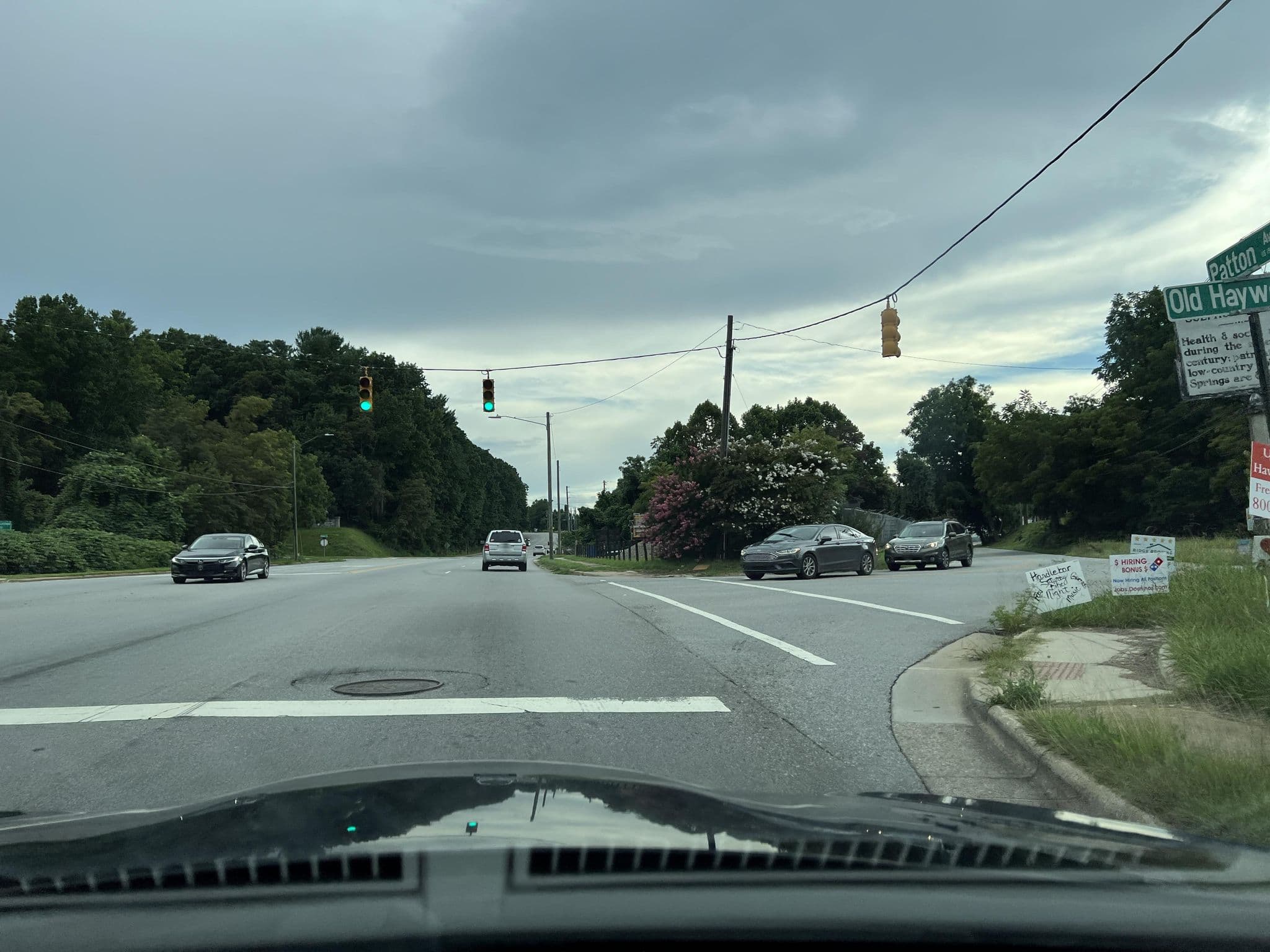 Street view near Deaver's Sulphur Springs, Asheville — © _jcaruso (CC BY-SA · Mapillary)