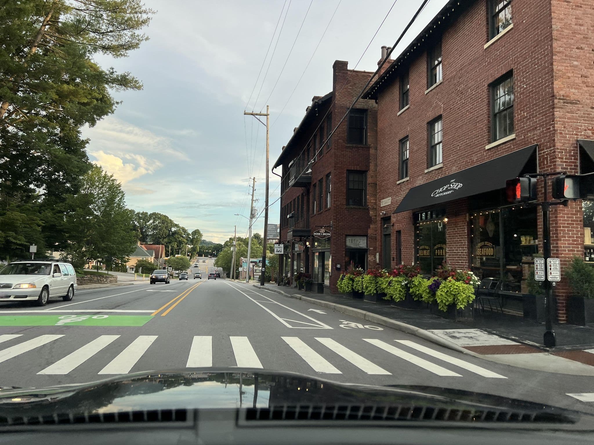 Street view near Historic King James, Asheville — © _jcaruso (CC BY-SA · Mapillary)