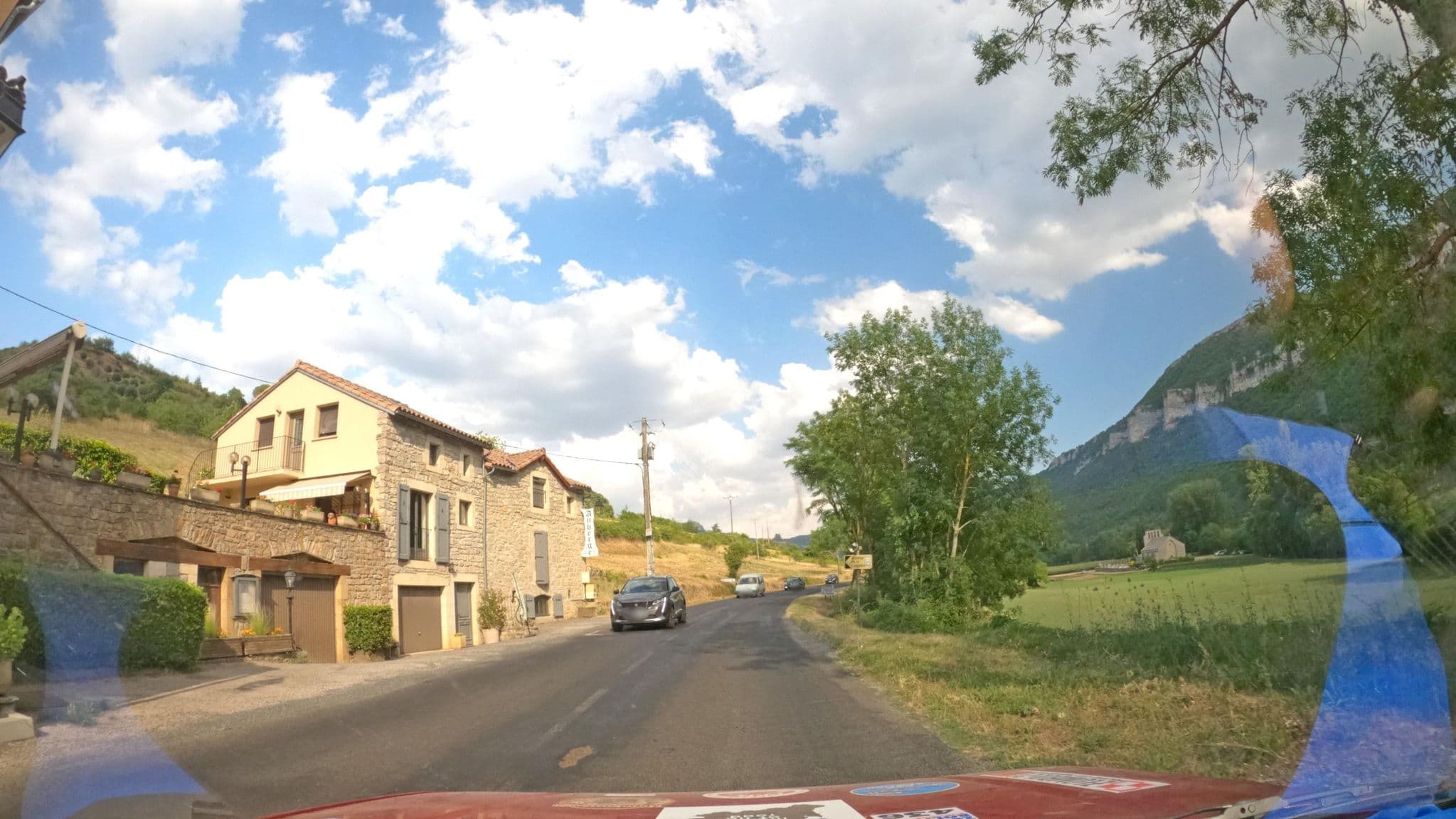 Street view near La Calquière, Millau — © masterofnoroad (CC BY-SA · Mapillary)