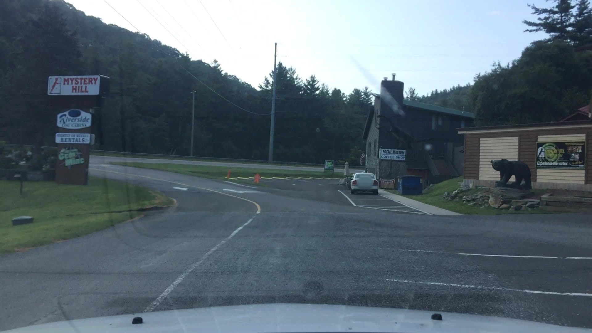 Street view near Riverside Log Cabins, Blowing Rock — © lvl5 (CC BY-SA · Mapillary)