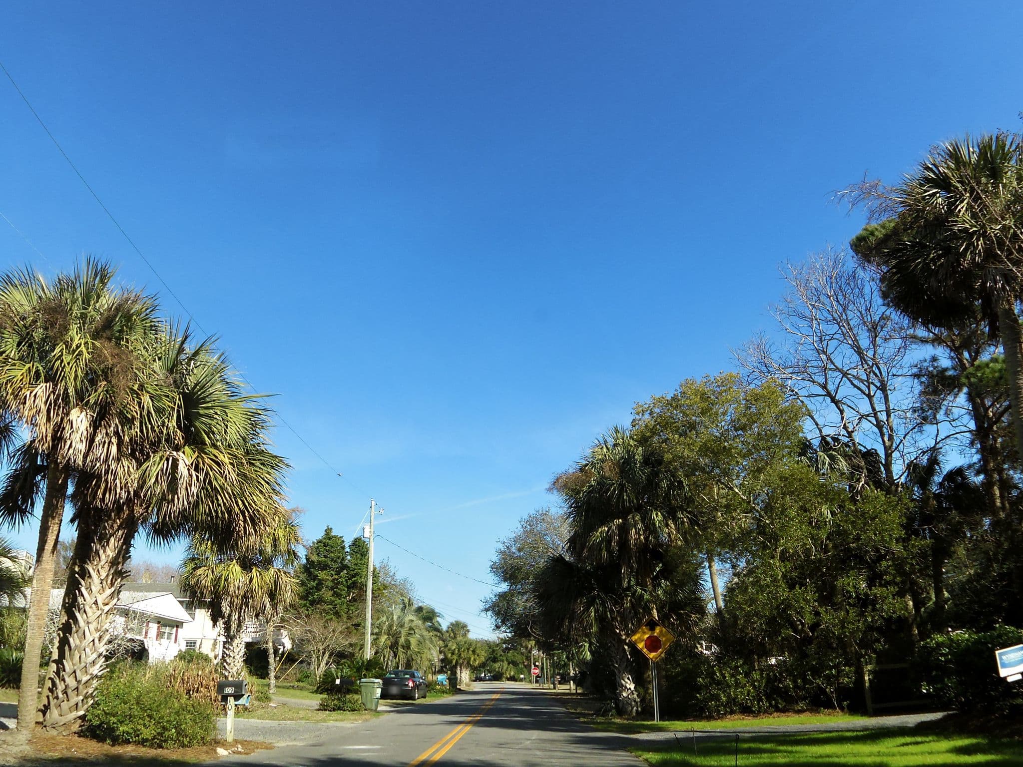 Street view near Carolina Elegance, Isle of Palms — © allen (CC BY-SA · Mapillary)