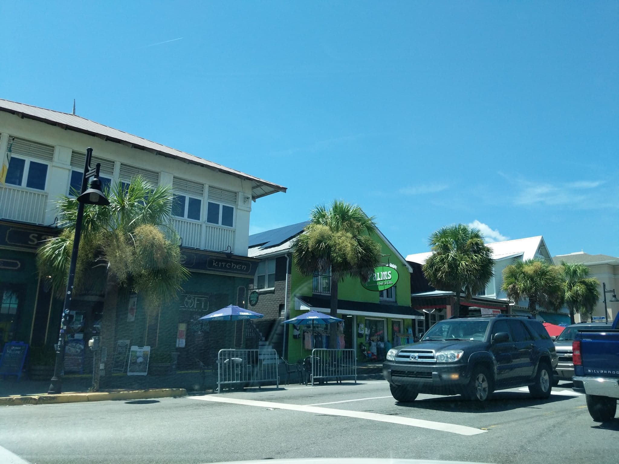 Street view near Palms Luxe, Folly Beach — © atze02 (CC BY-SA · Mapillary)