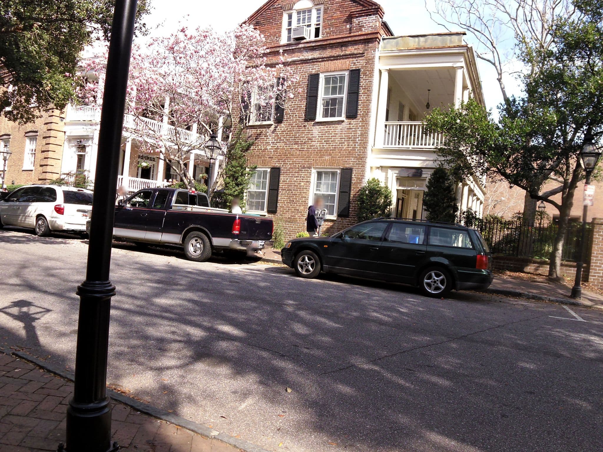Street view near Guesthouse, College of Charleston, Charleston — © allen (CC BY-SA · Mapillary)