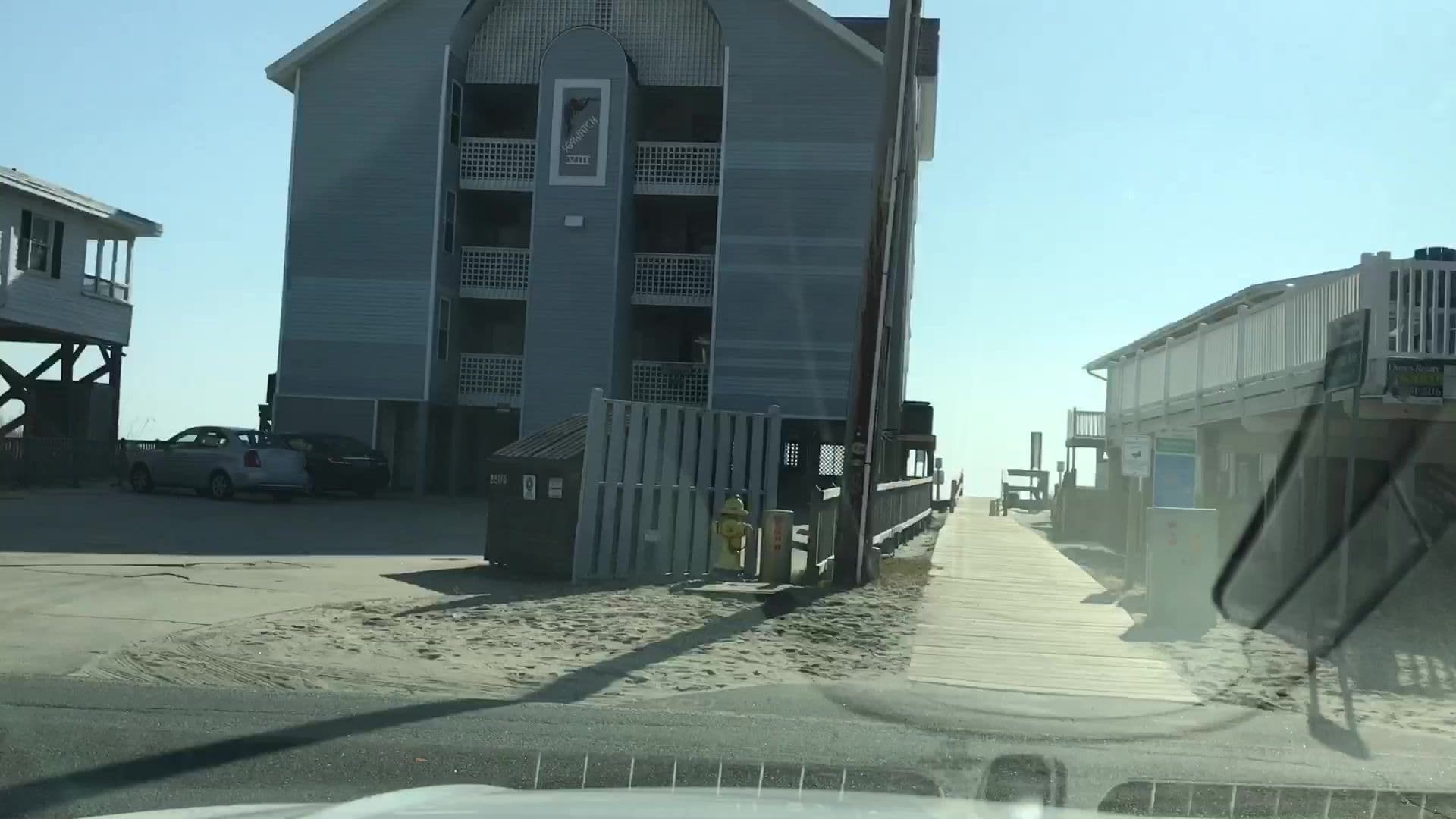 Street view near Pier Pressure, Surfside Beach — © lvl5 (CC BY-SA · Mapillary)