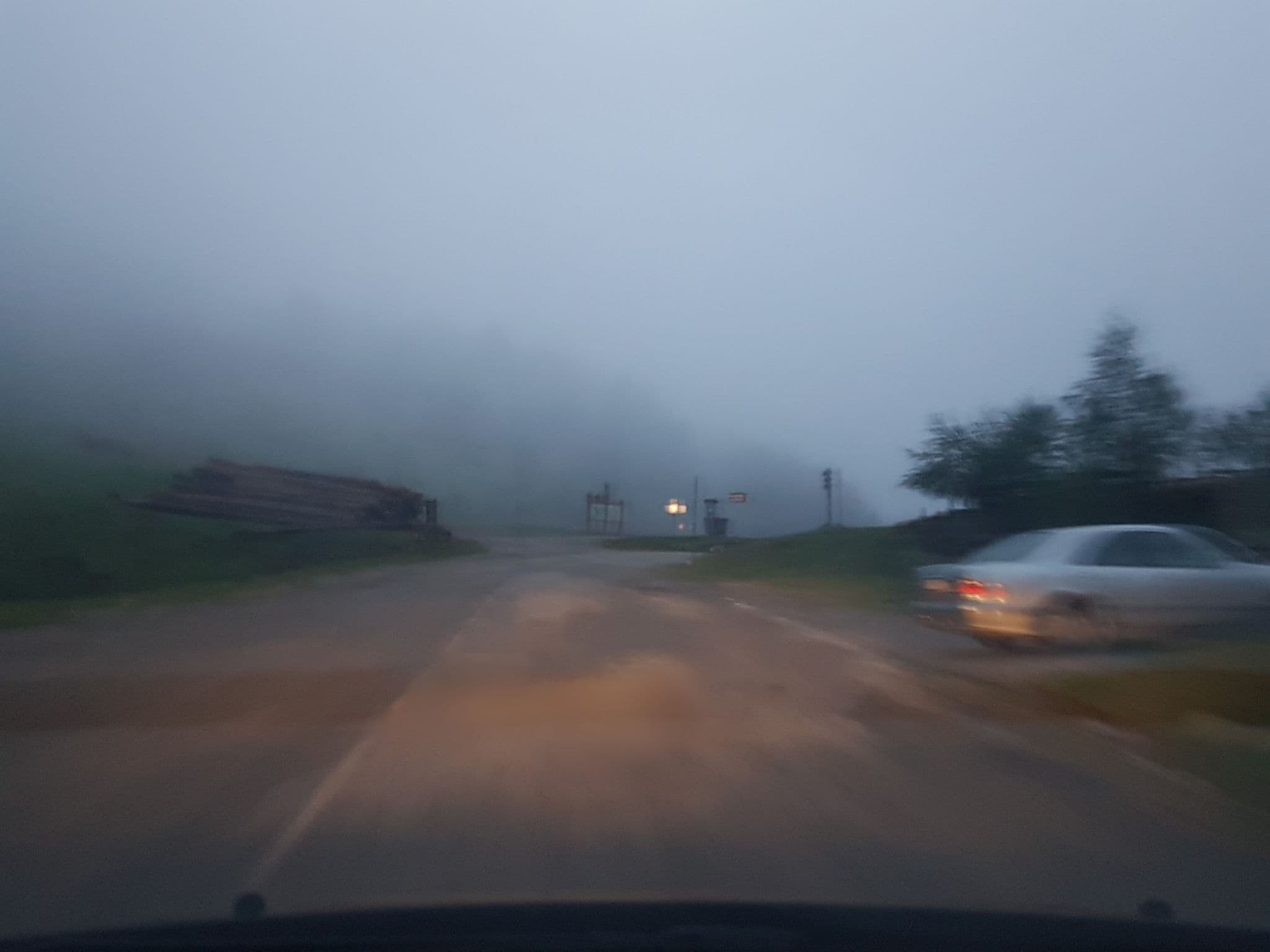 Street view near Auberge de la Sapinière, Tarascon-sur-Ariège — © axelf8409 (CC BY-SA · Mapillary)