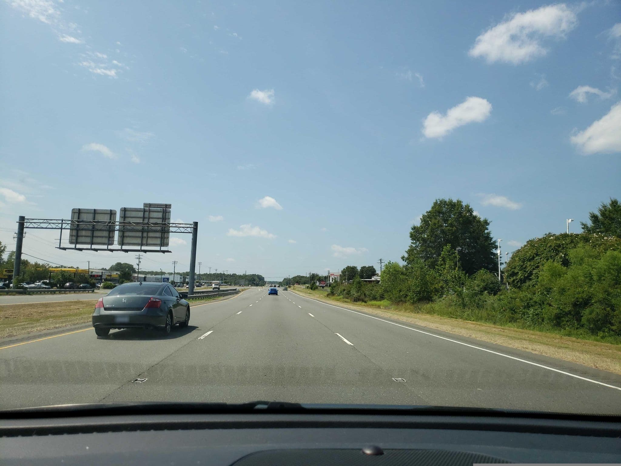 Street view near La Quinta Inn & Suites University Area Chapel Hill, Durham — © guyutetube (CC BY-SA · Mapillary)