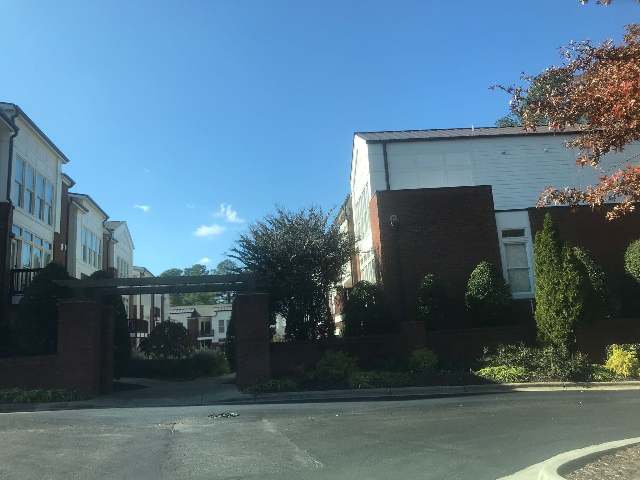 Street view near Ibis Centre Hotel Lome, West Raleigh — © _jcaruso (CC BY-SA · Mapillary)