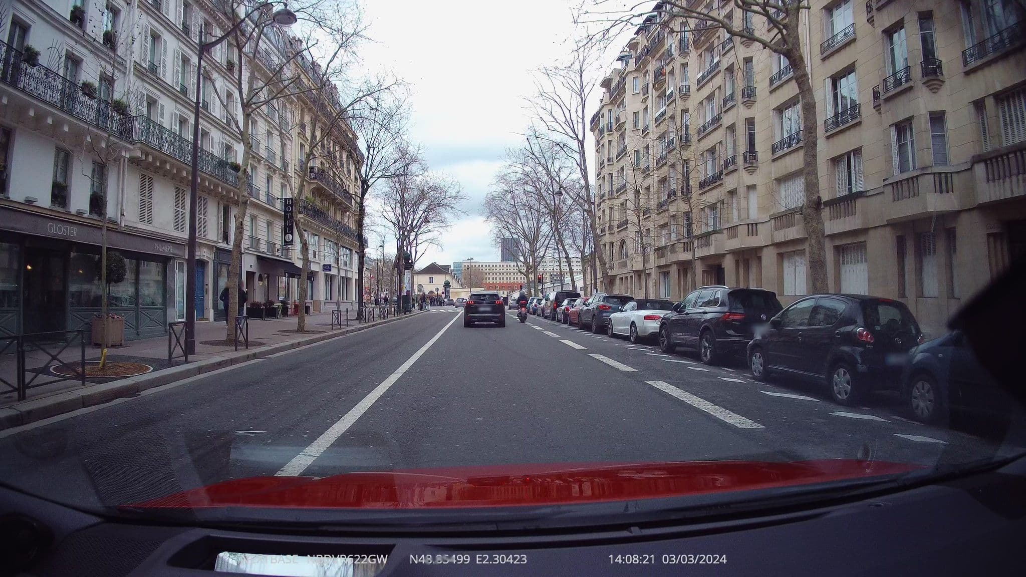 Street view near Hôtel La Bourdonnais, Paris 07 Palais-Bourbon — © aerandir14 (CC BY-SA · Mapillary)
