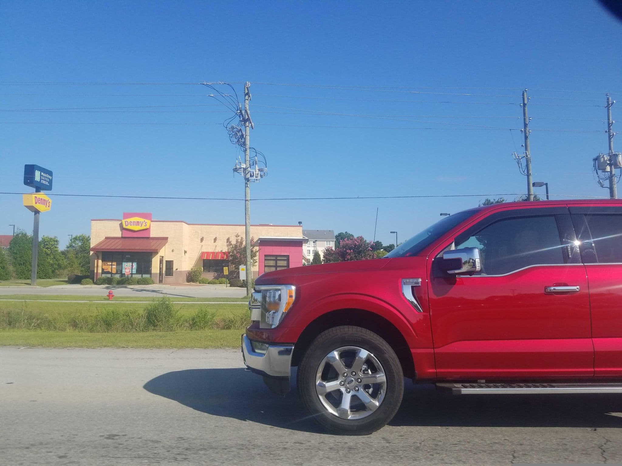 Street view near Choice Hotels, Pumpkin Center — © DrivingRoundTown (CC BY-SA · Mapillary)