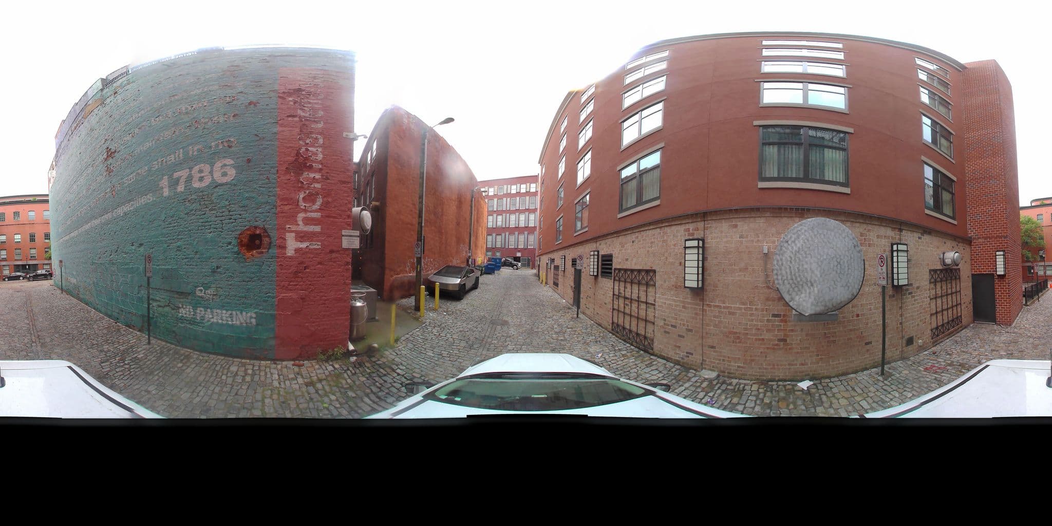 Street view near Courtyard by Marriott Richmond Downtown, Richmond — © HKocen (CC BY-SA · Mapillary)