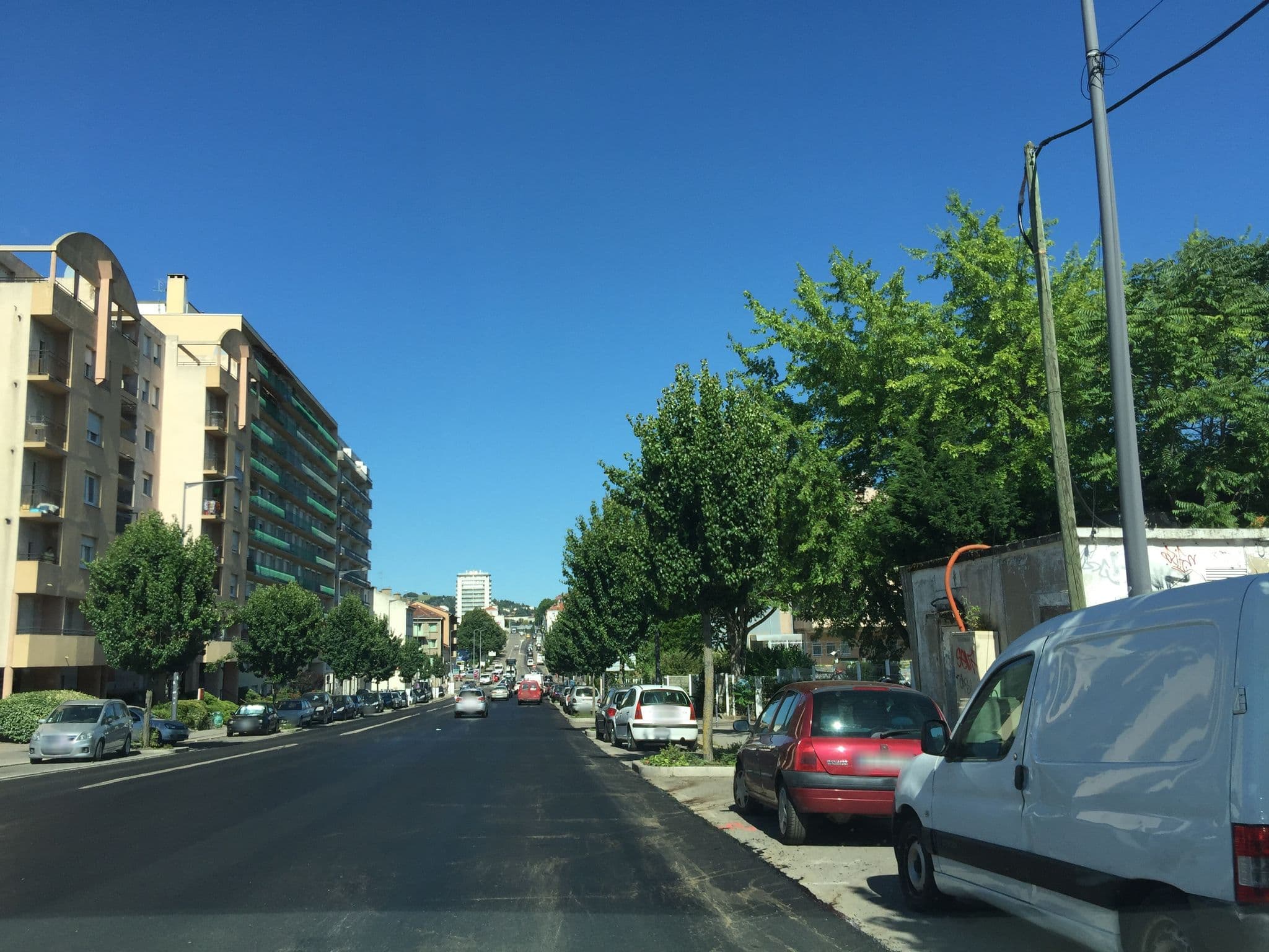 Street view near Kyriad, Saint-Étienne — © geraldchatagnon (CC BY-SA · Mapillary)