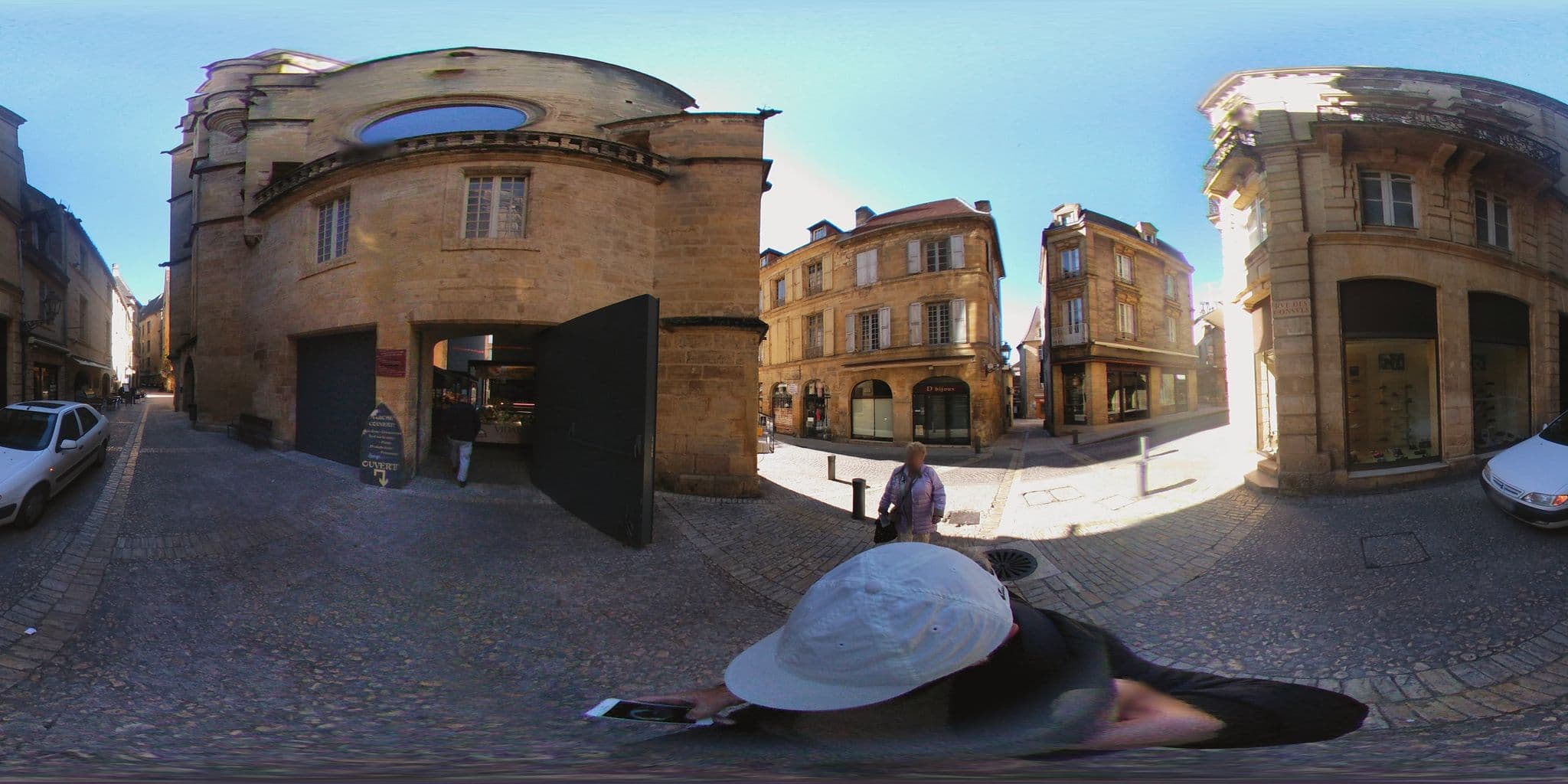 Street view near Le Petit Manoir, Sarlat-la-Canéda — © zors1843 (CC BY-SA · Mapillary)