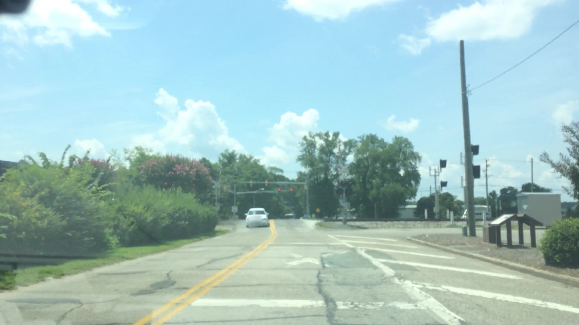 Street view near Boxwood Inn, Gloucester Point — © lvl5 (CC BY-SA · Mapillary)