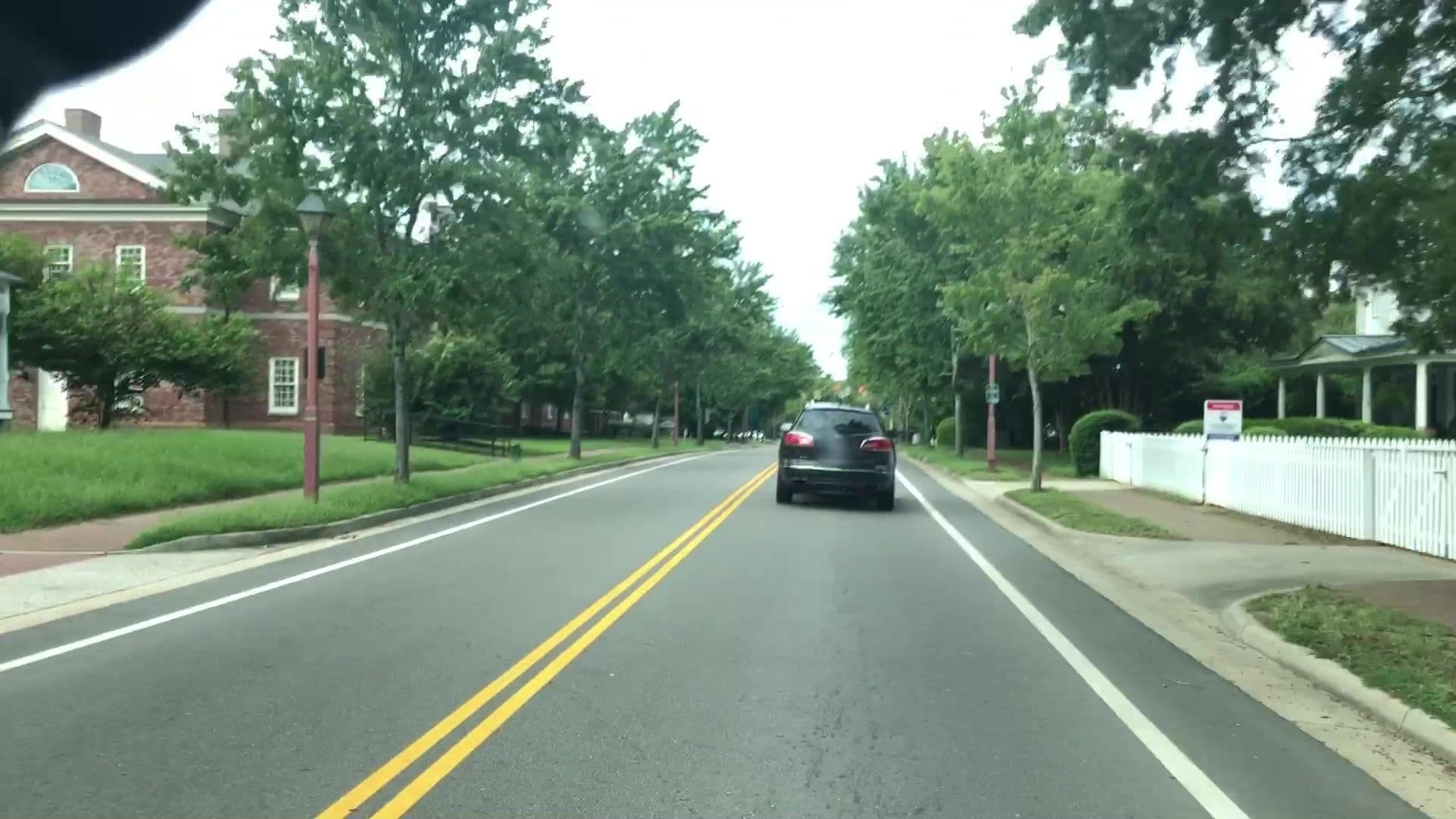 Street view near Armistead House, Gloucester Point — © lvl5 (CC BY-SA · Mapillary)