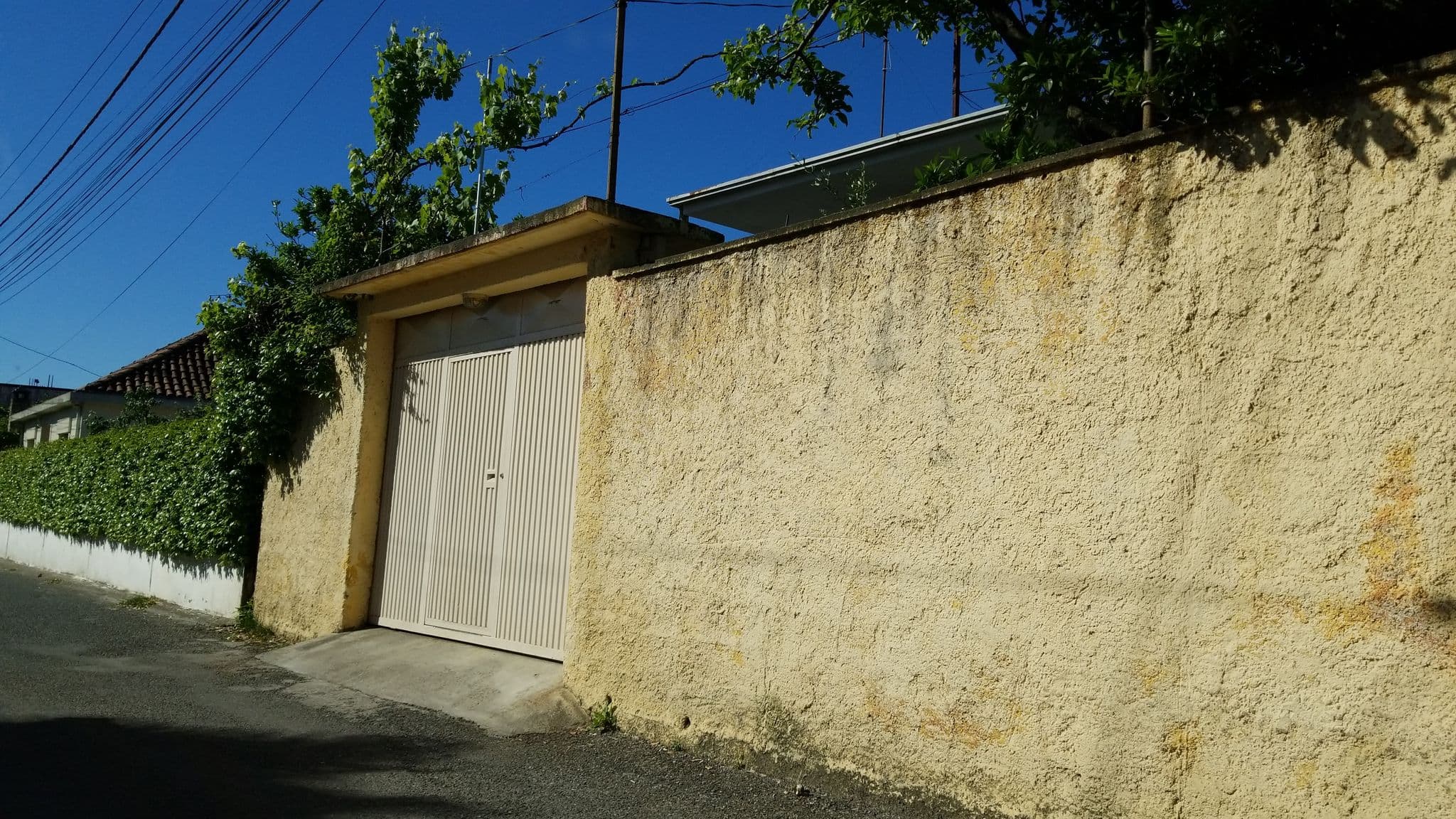 Street view near Stairway to Heaven, Shkodër — © denisju_osm (CC BY-SA · Mapillary)